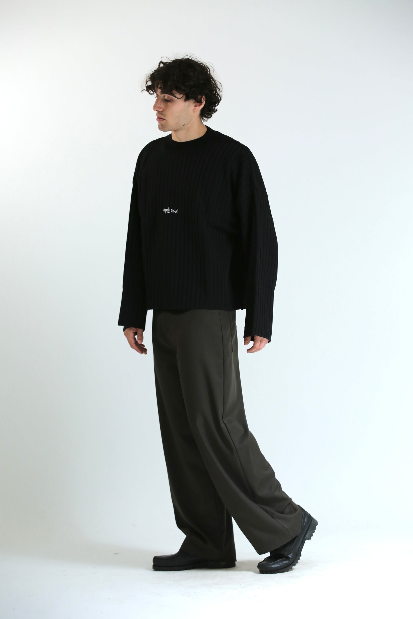 Maglione crop logo nero