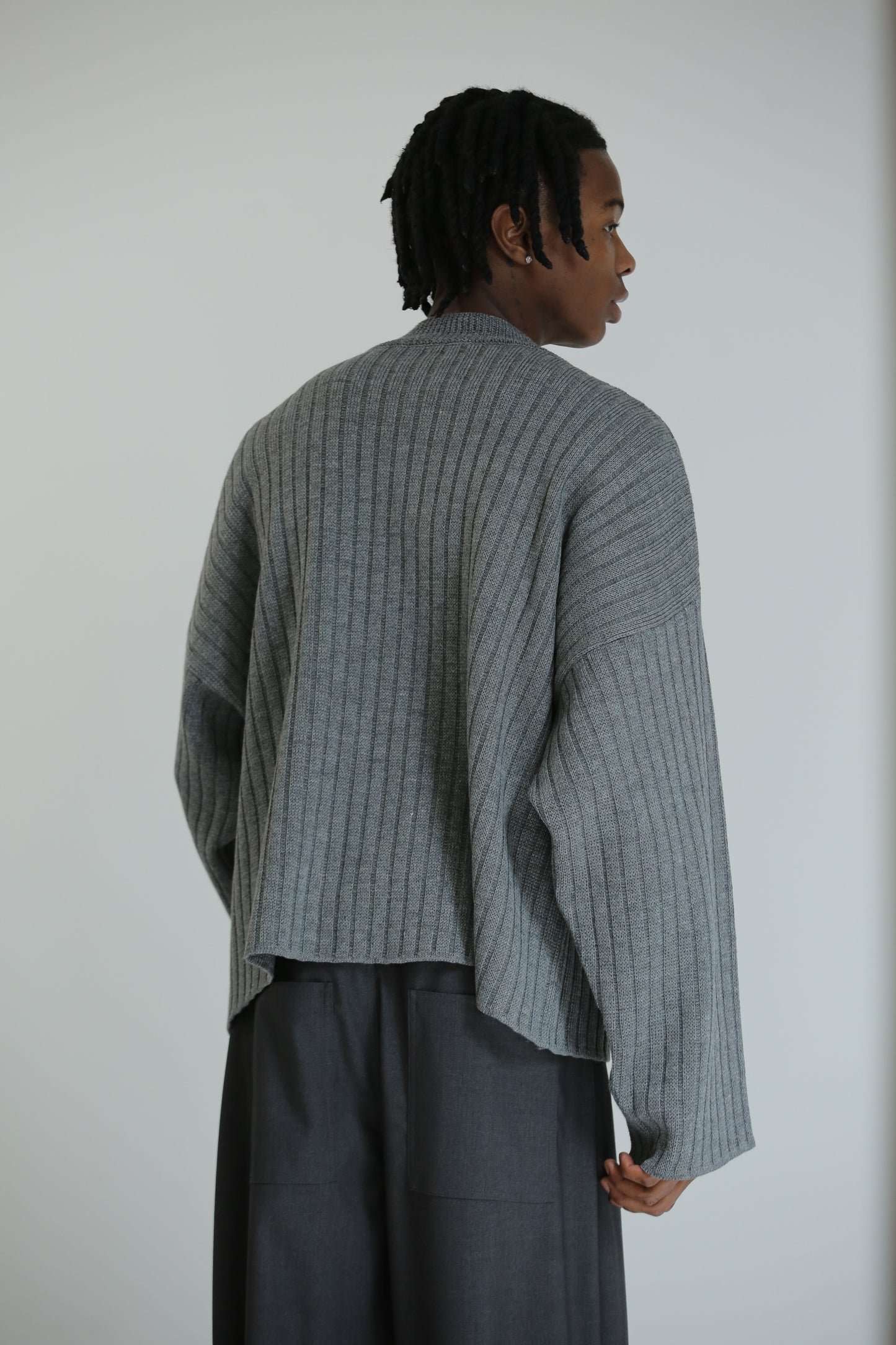 Maglione crop logo grigio