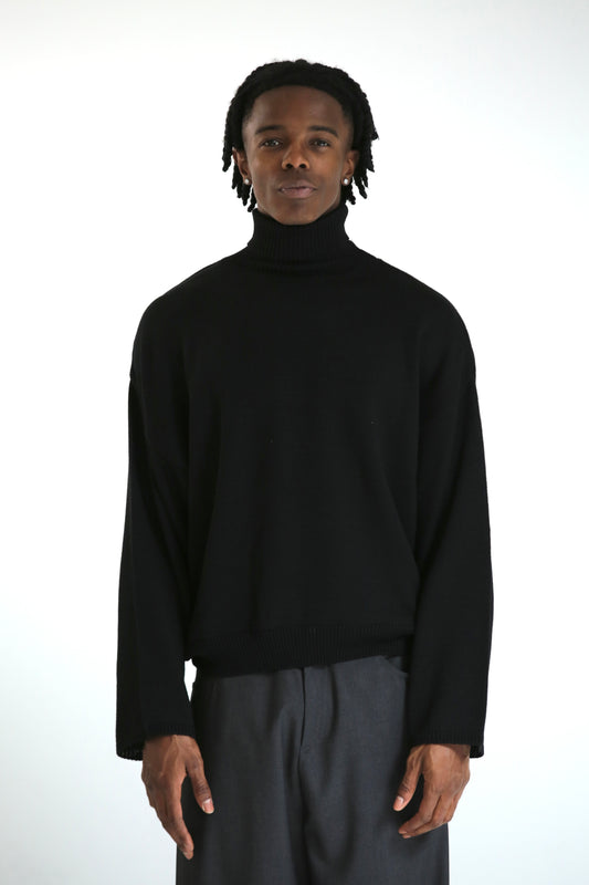 Dolcevita nero over crop