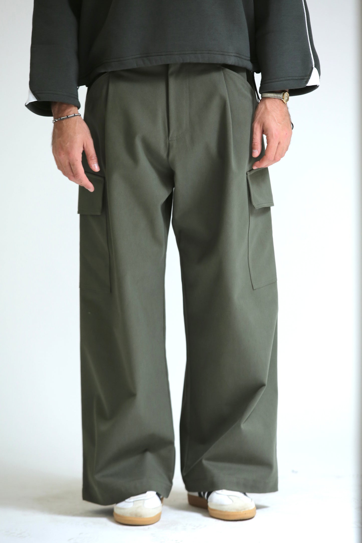 Pantalone tasconato verde cotone