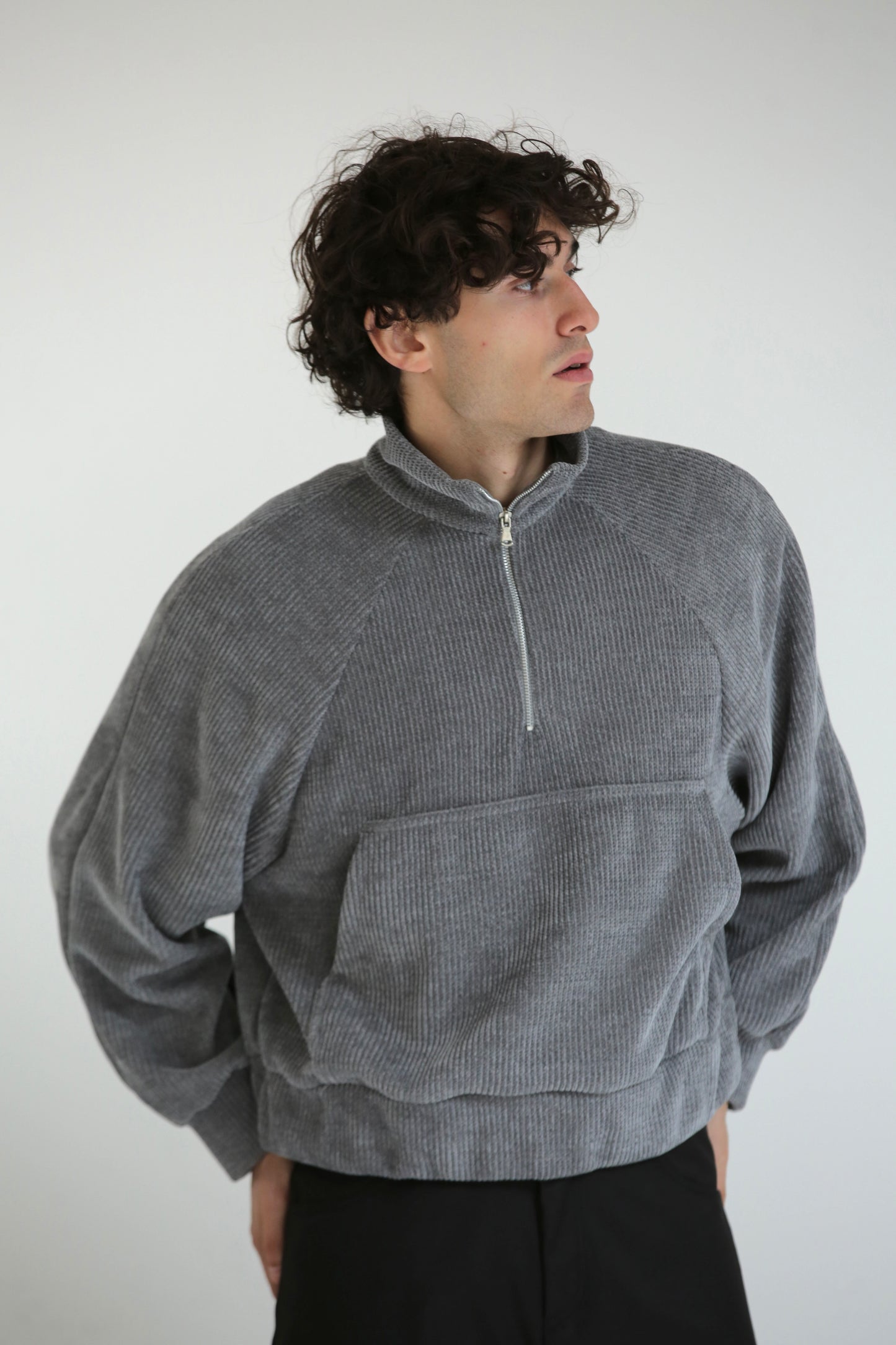 Maglia collo alto ciniglia grigio