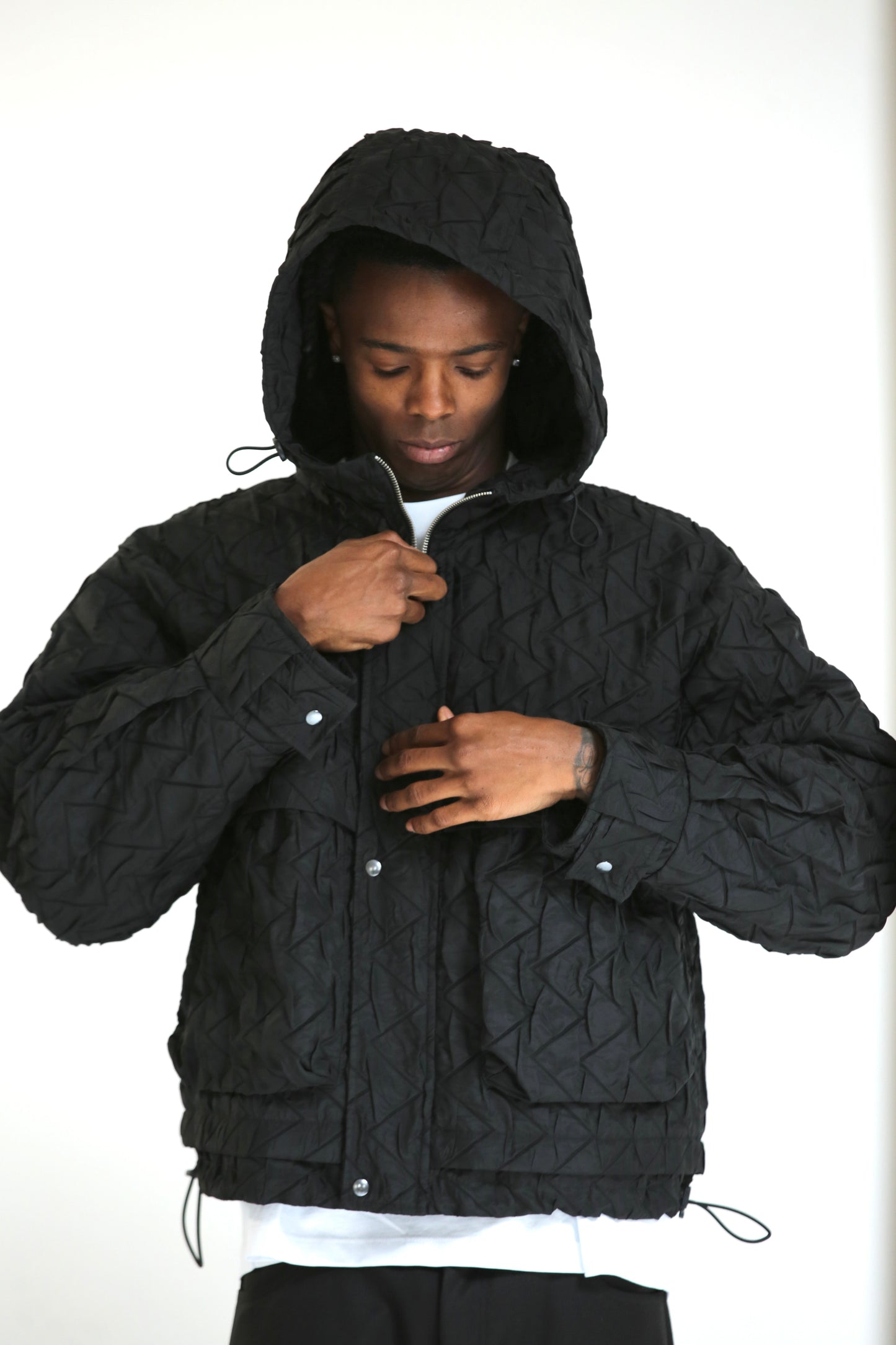 Bomber crop trapuntato nero
