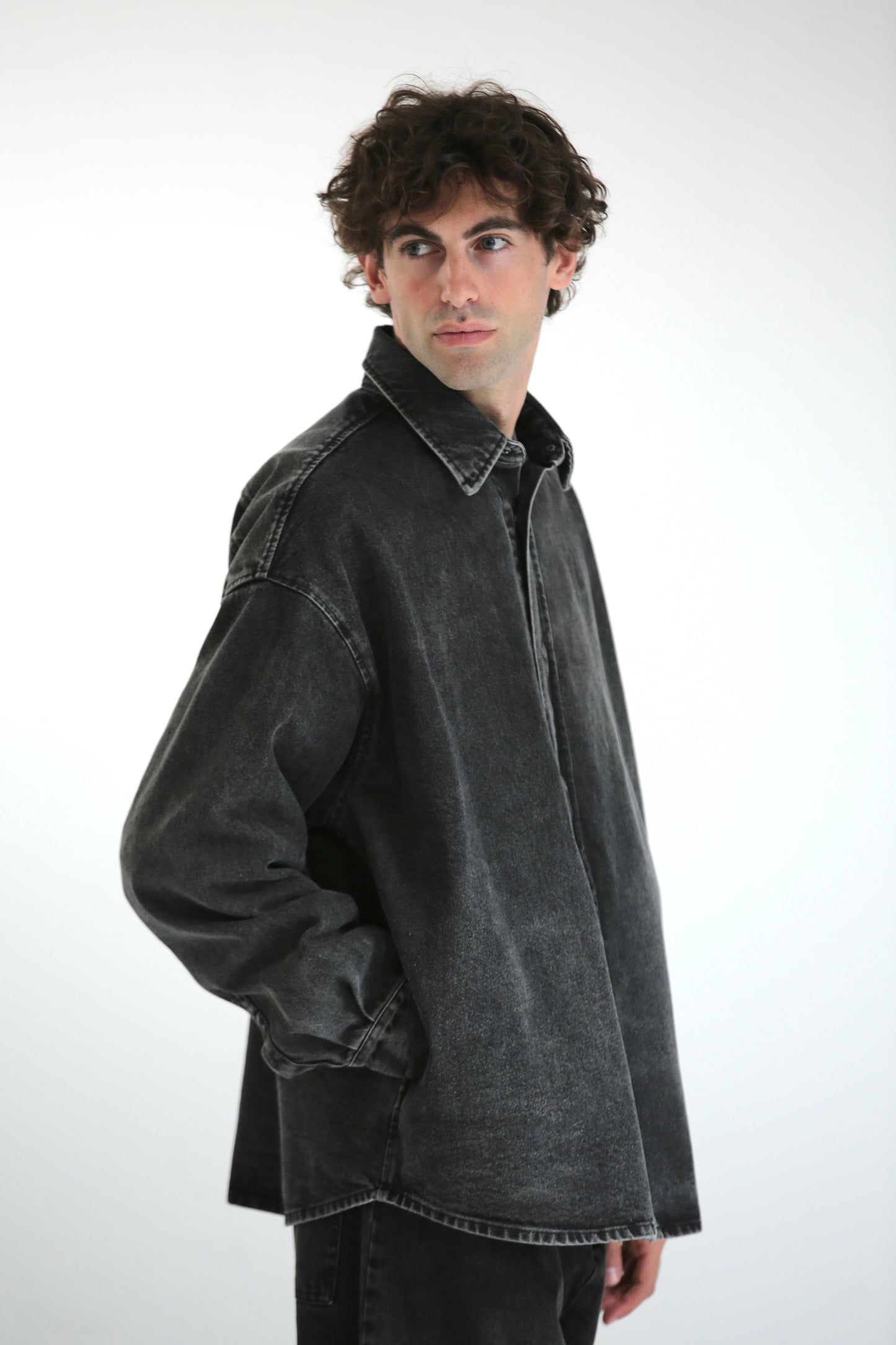 Camicia over denim black
