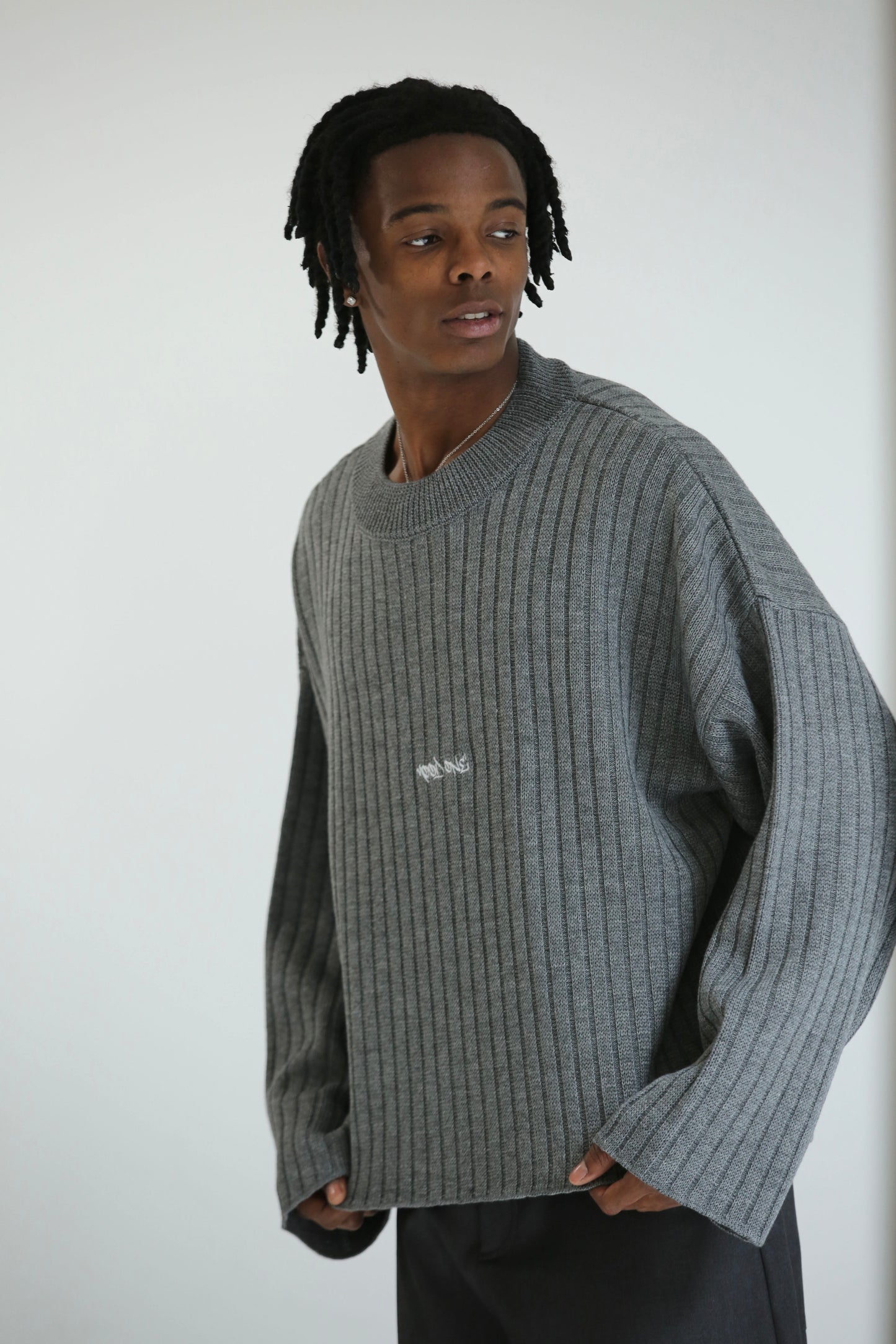 Maglione crop logo grigio