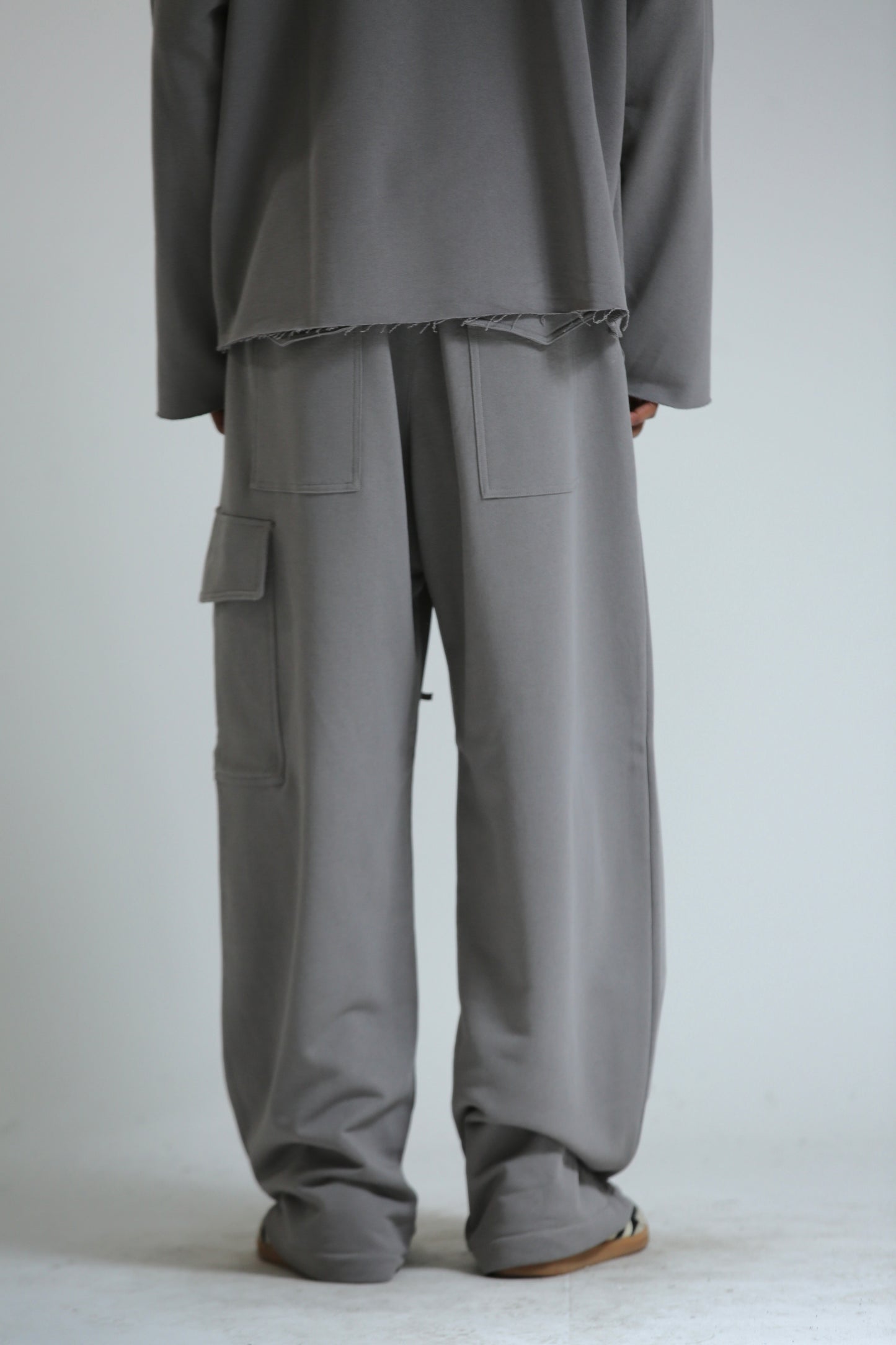 Pantalone Baggy felpa tasconato grigio
