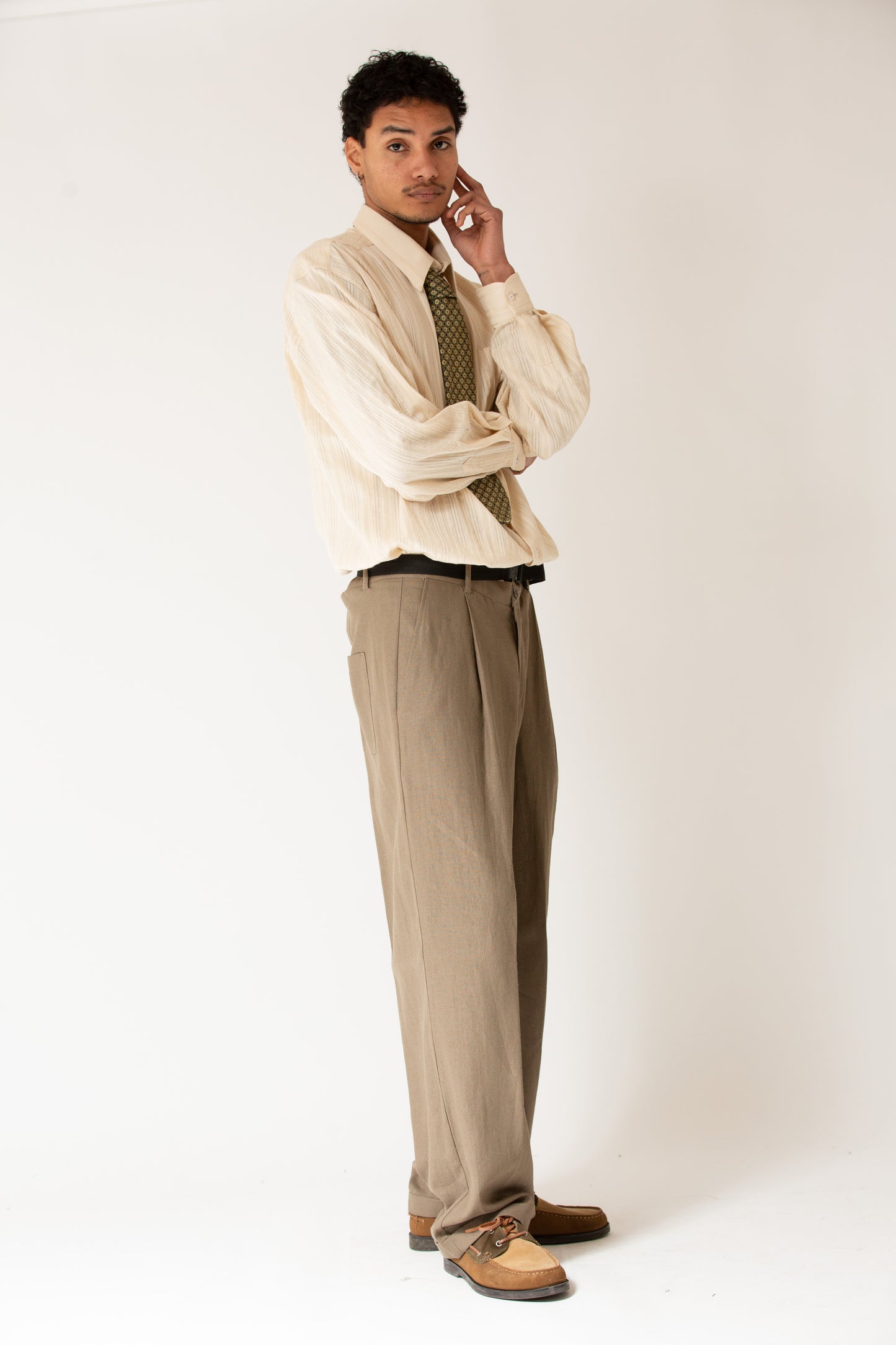 Pantalone in lino vita alta fondo largo