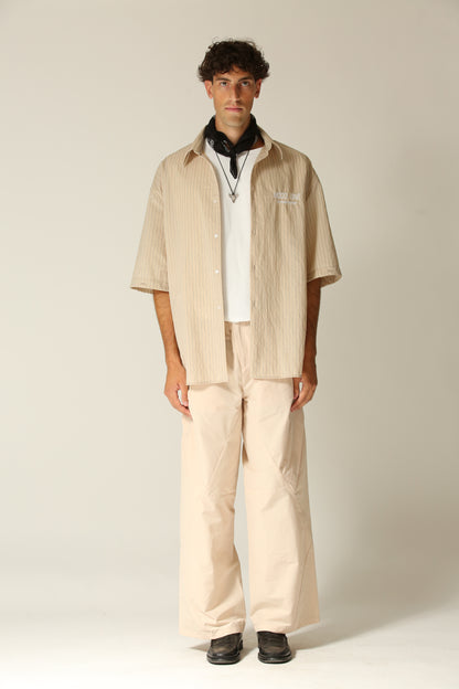 Pantaloni nylon costruito
