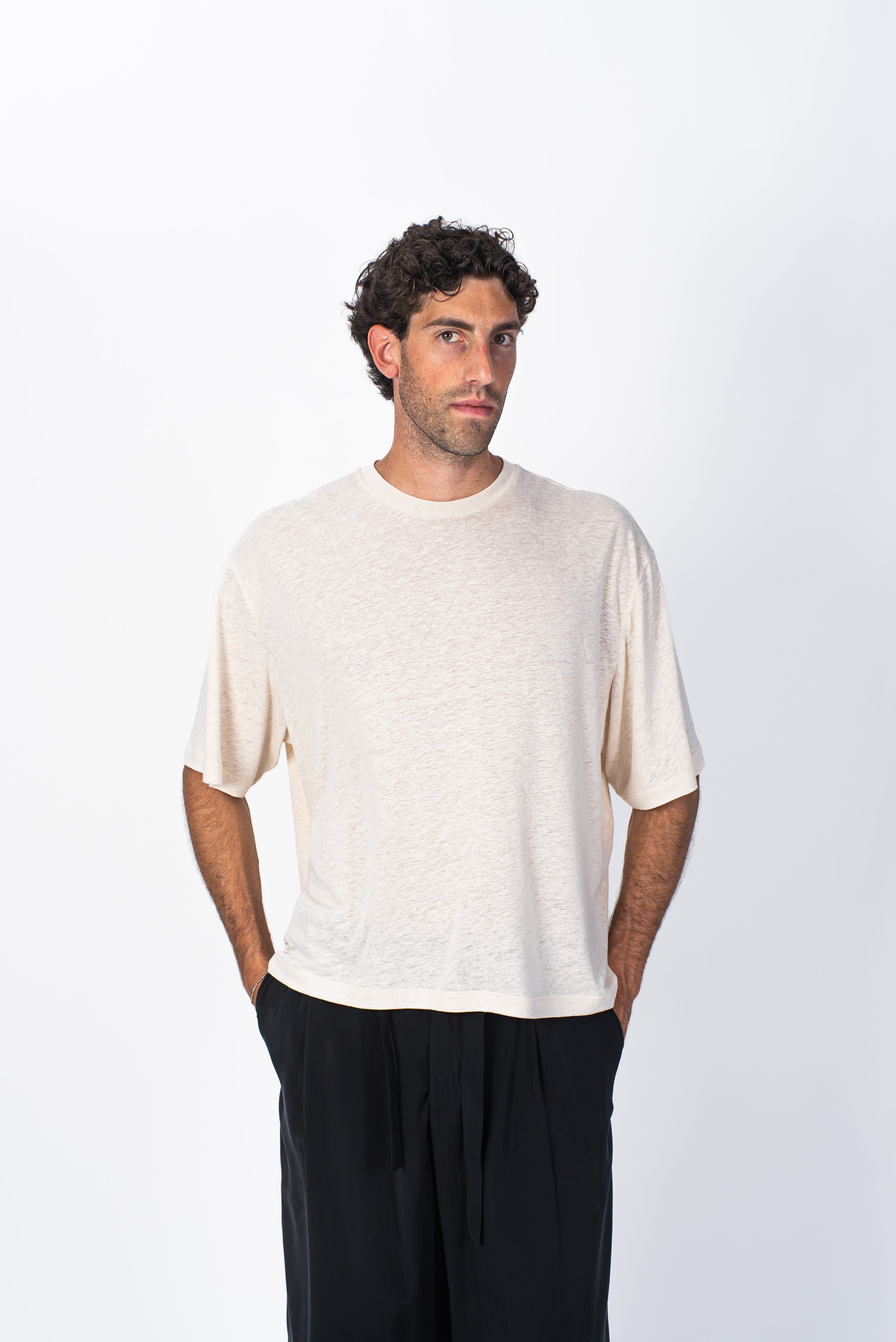 T beige