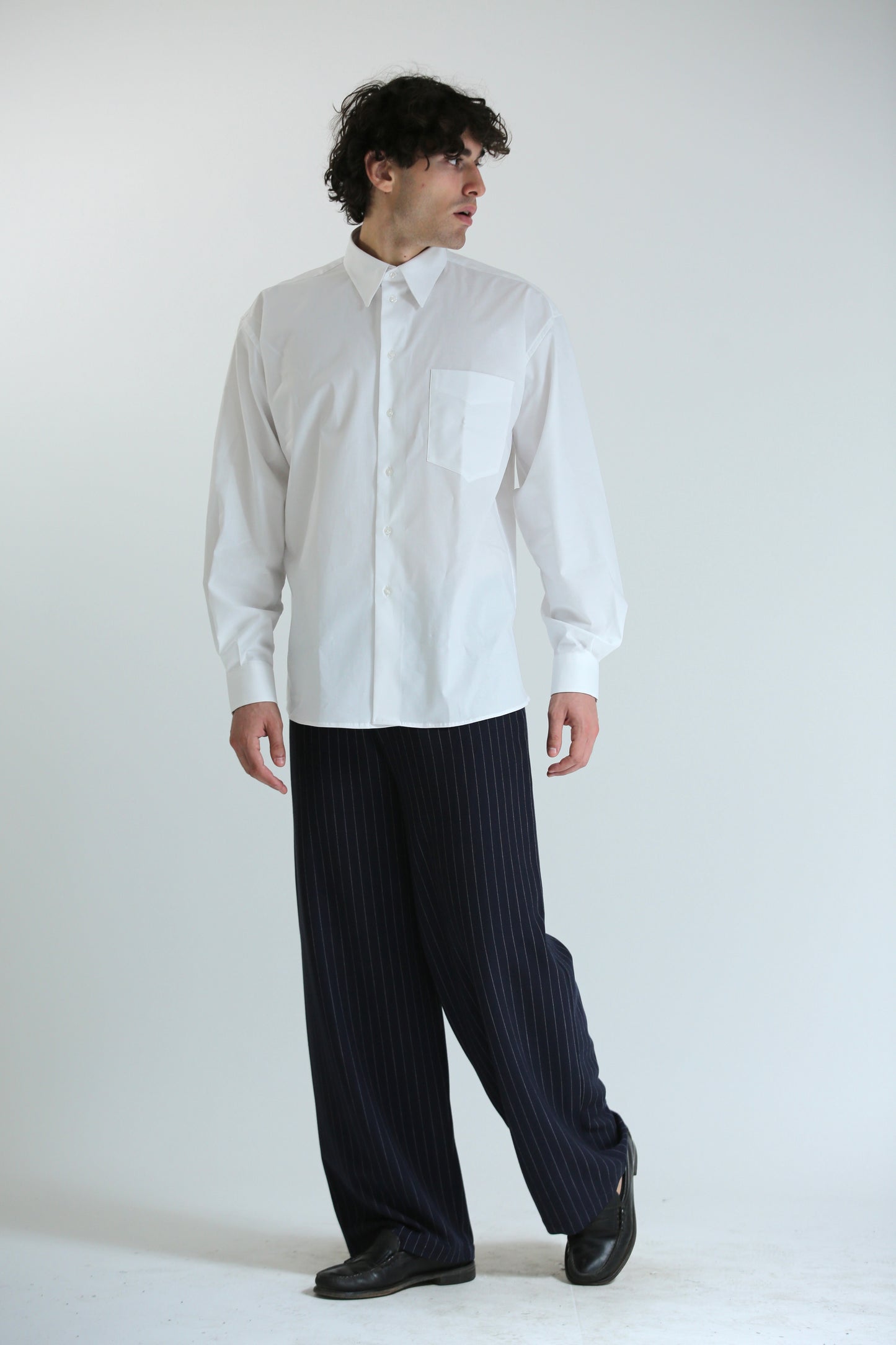 Camicia over sotto giacca bianca