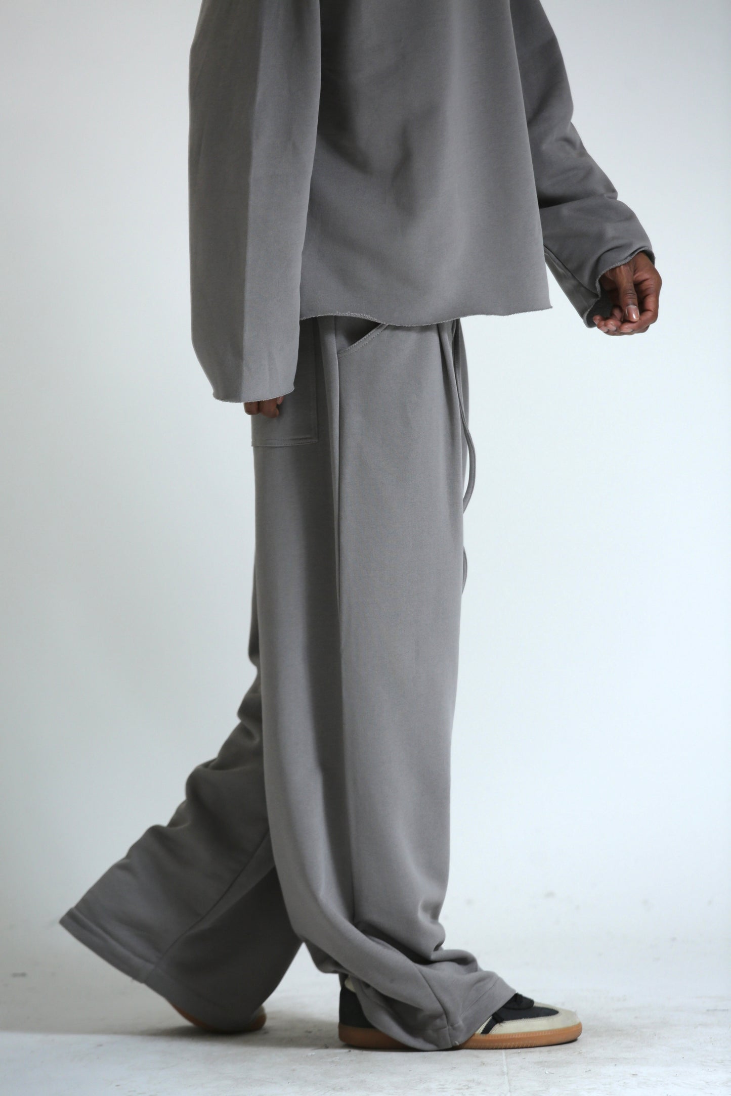 Pantalone Baggy felpa tasconato grigio