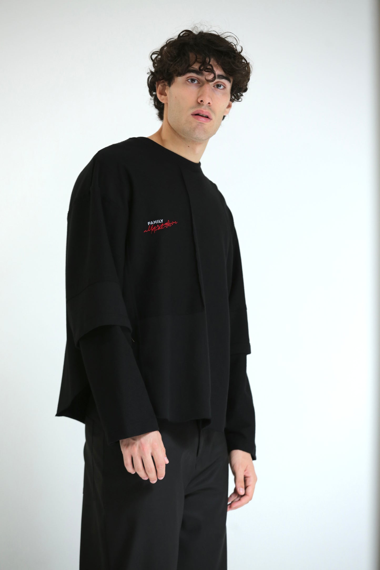 Long sleeve tagli intarsio nera