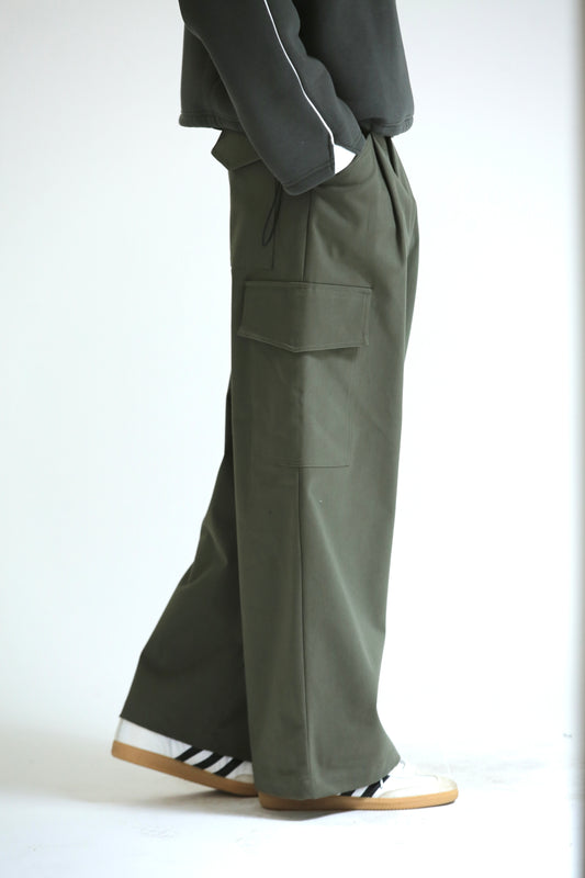 Pantalone tasconato verde cotone