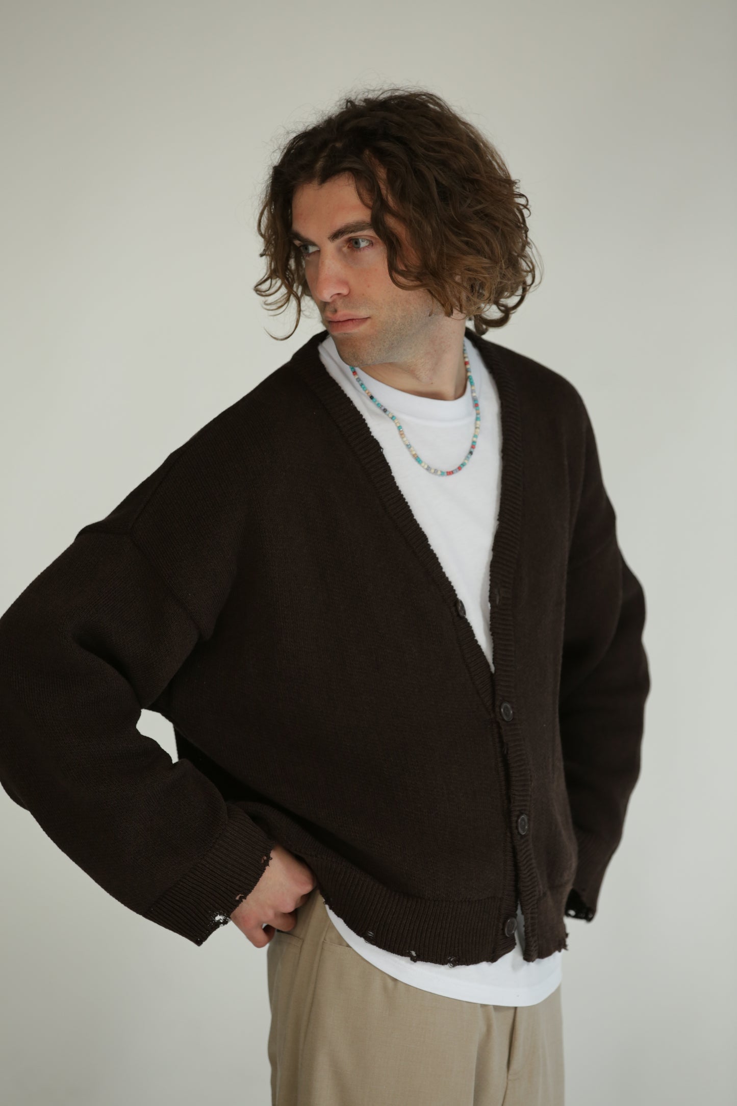 Cardigan crop taglio vivo marrone