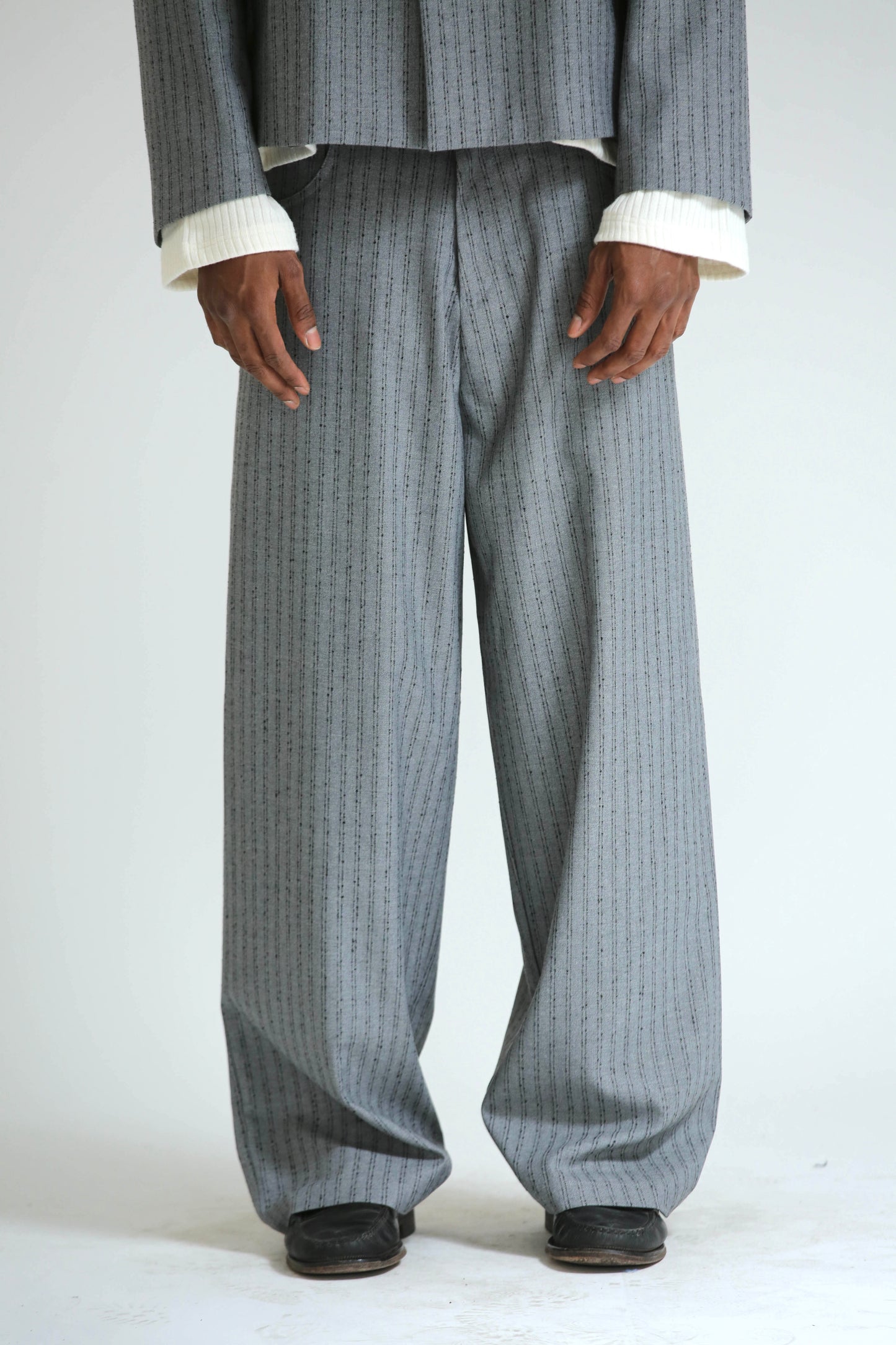 Pantalone Baggy grigio gessato