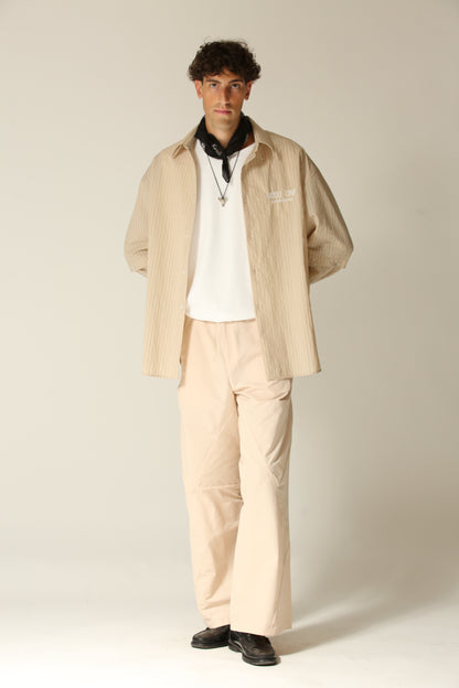 Pantaloni nylon costruito