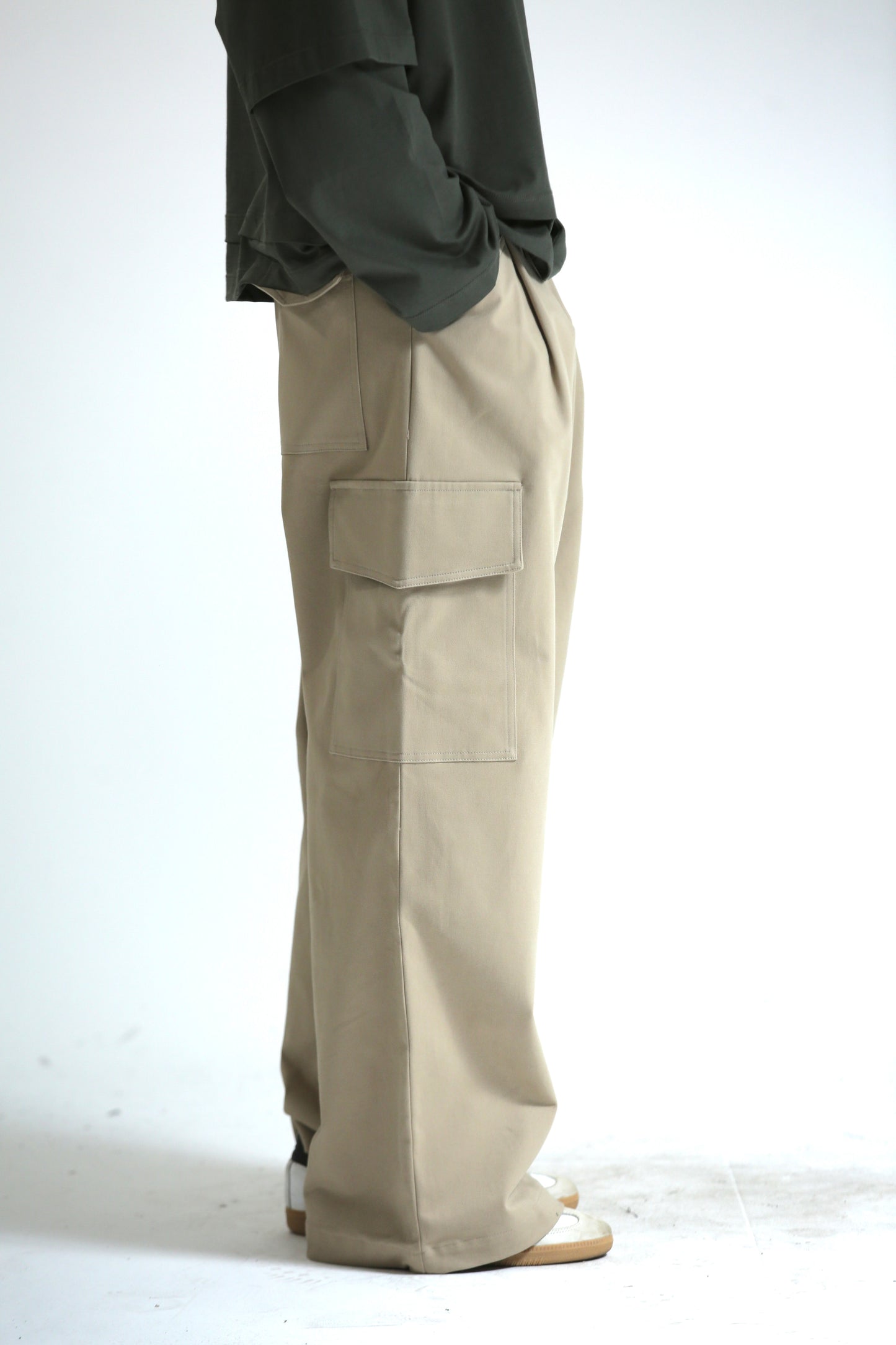 Pantalone tasconato beige cotone