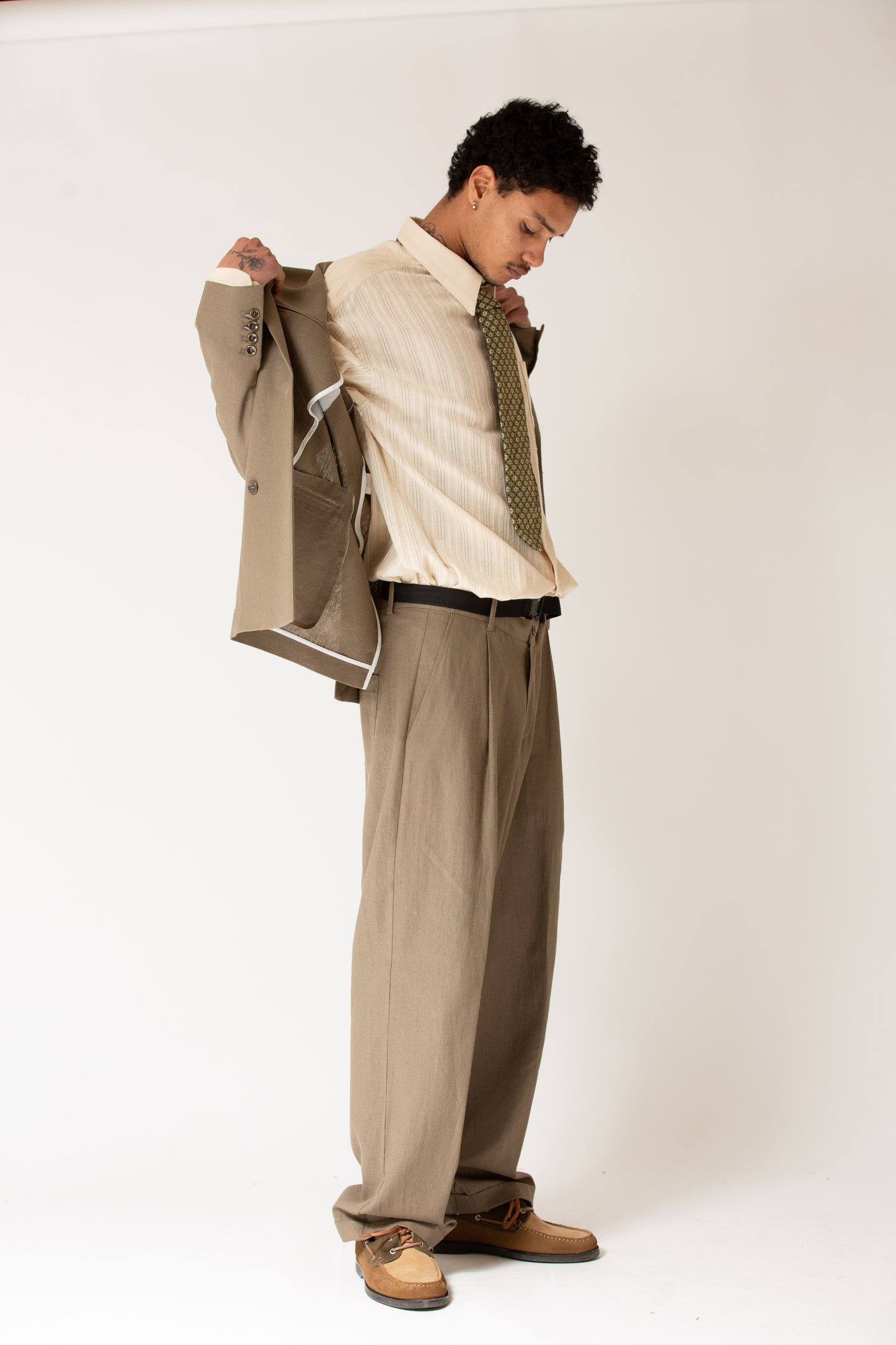 Pantalone in lino vita alta fondo largo