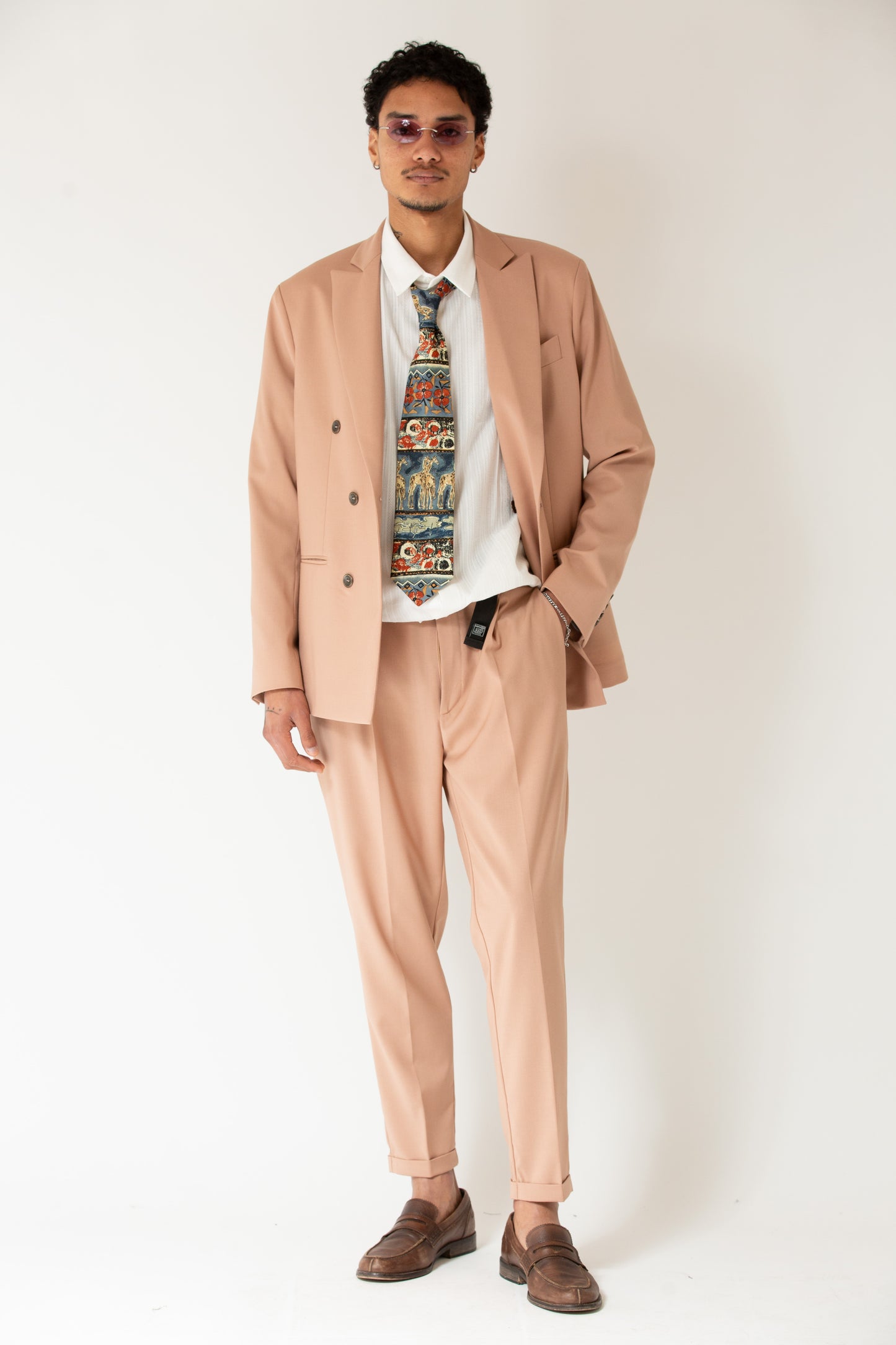 Pantalone rosa fondo stretto