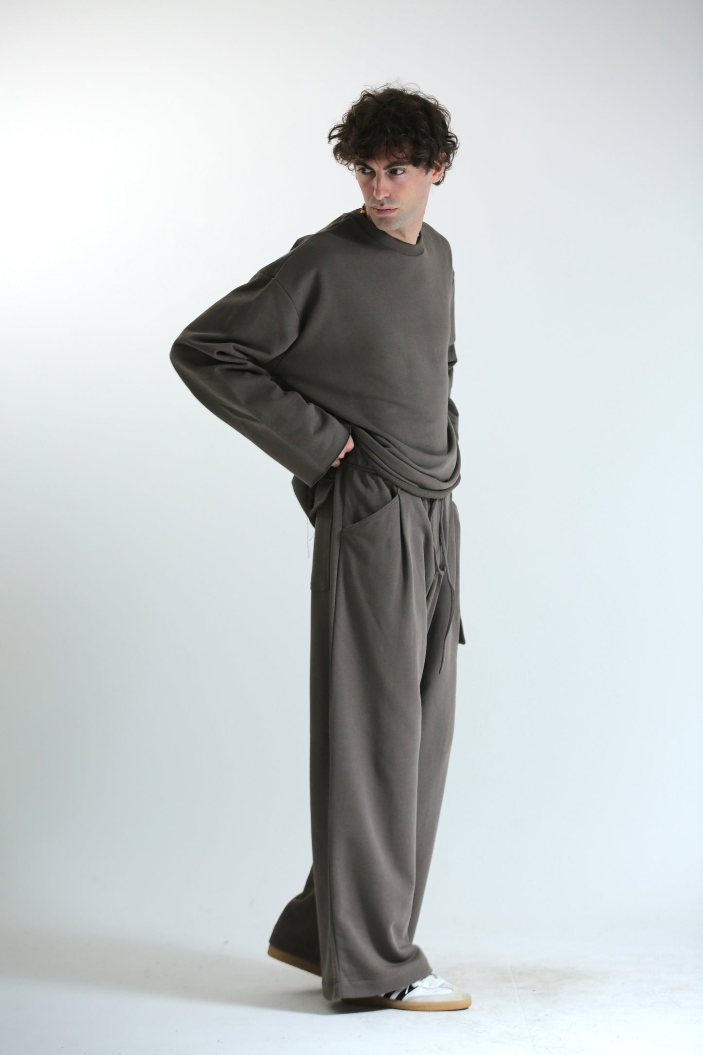 Pantalone Baggy felpa tasconato moro