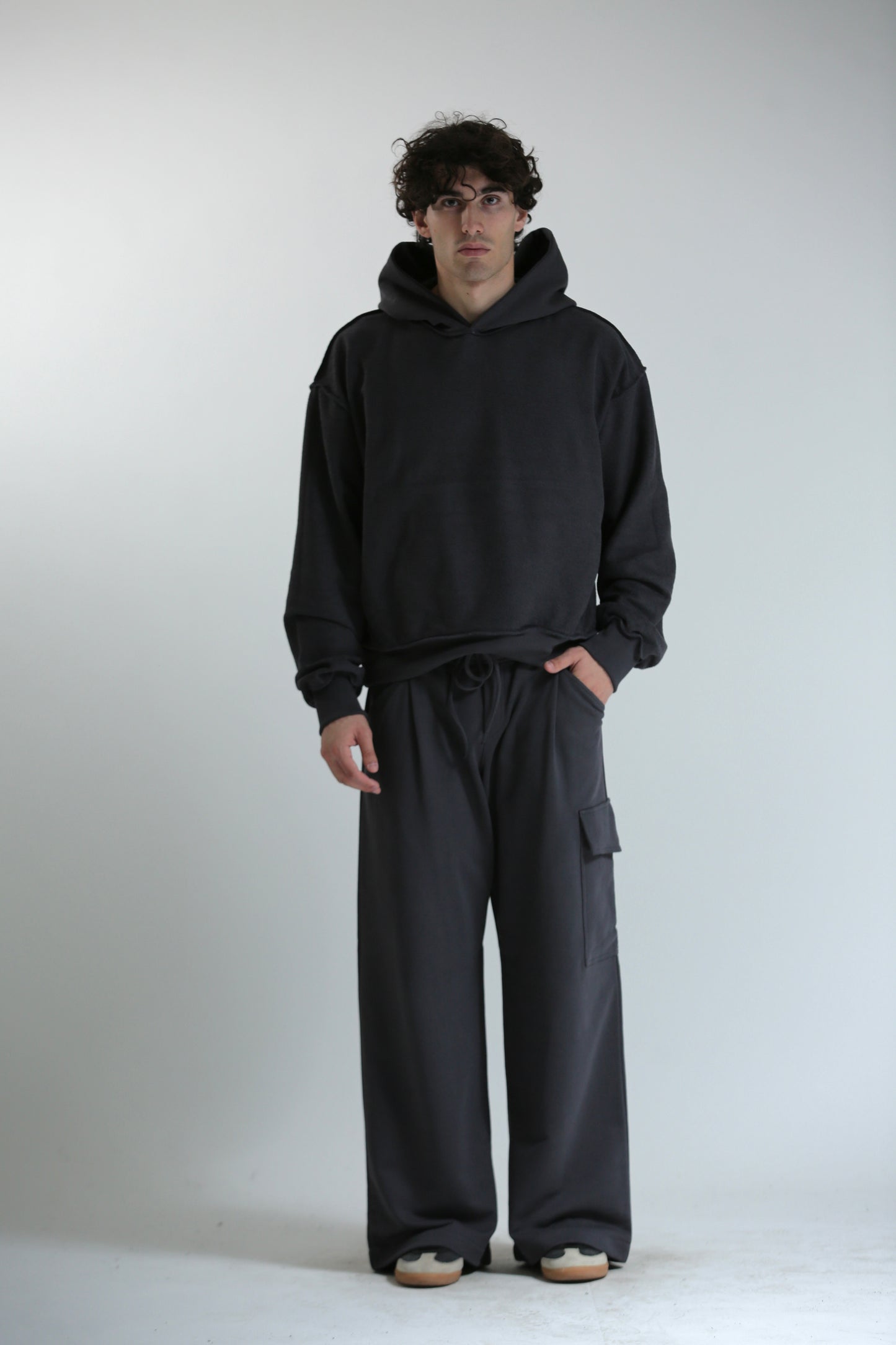 Felpa crop REVERSIBILE cappuccio piombo