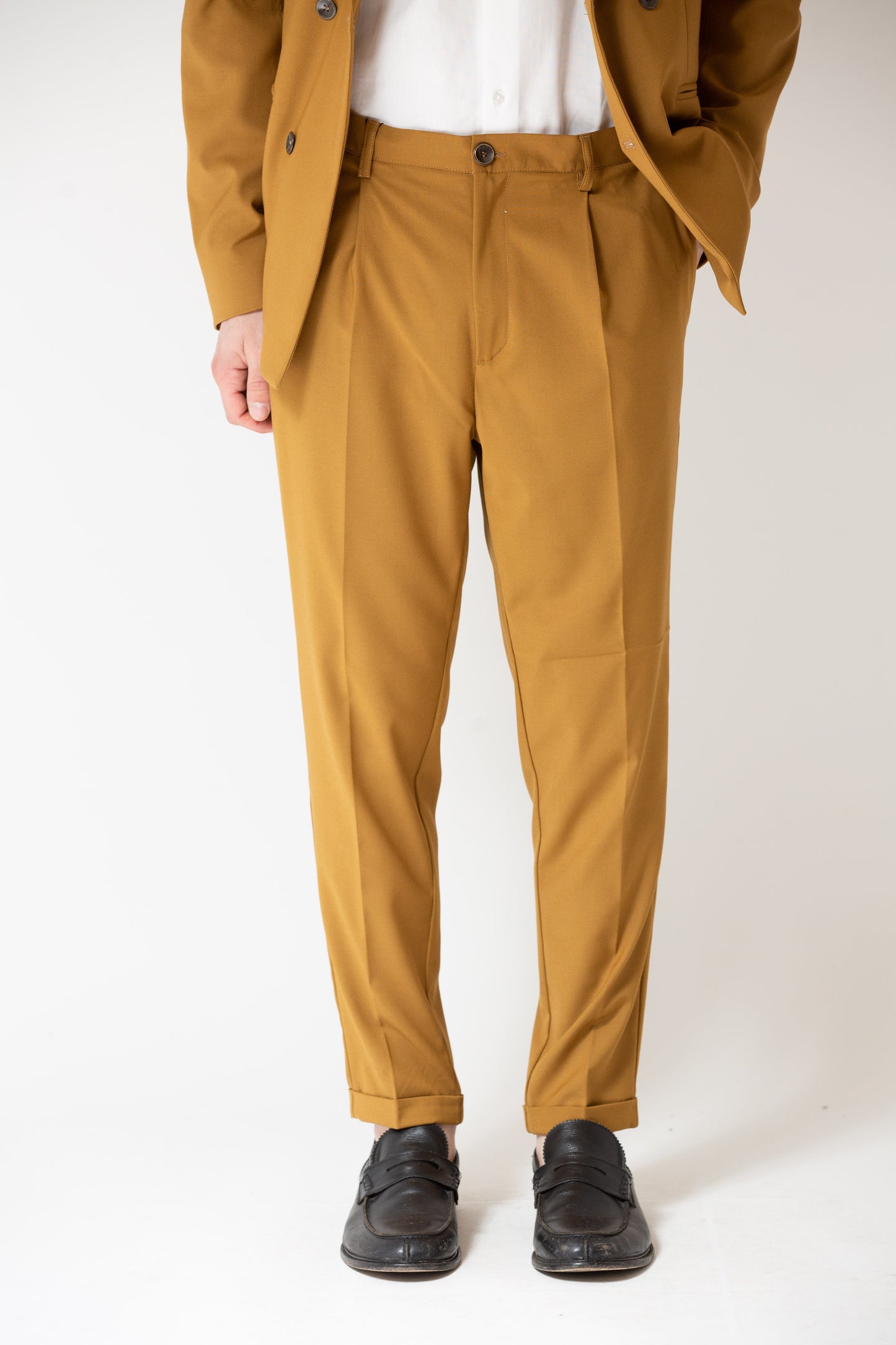 Pantalone fondo stretto ocra