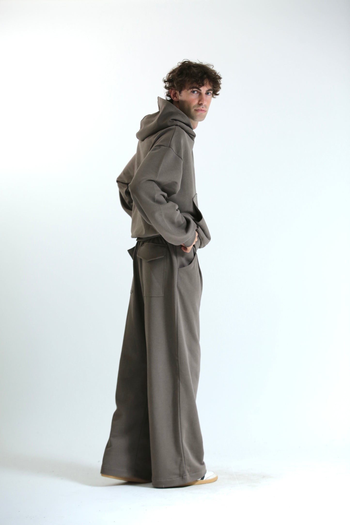 Felpa cappuccio REVERSIBILE moro