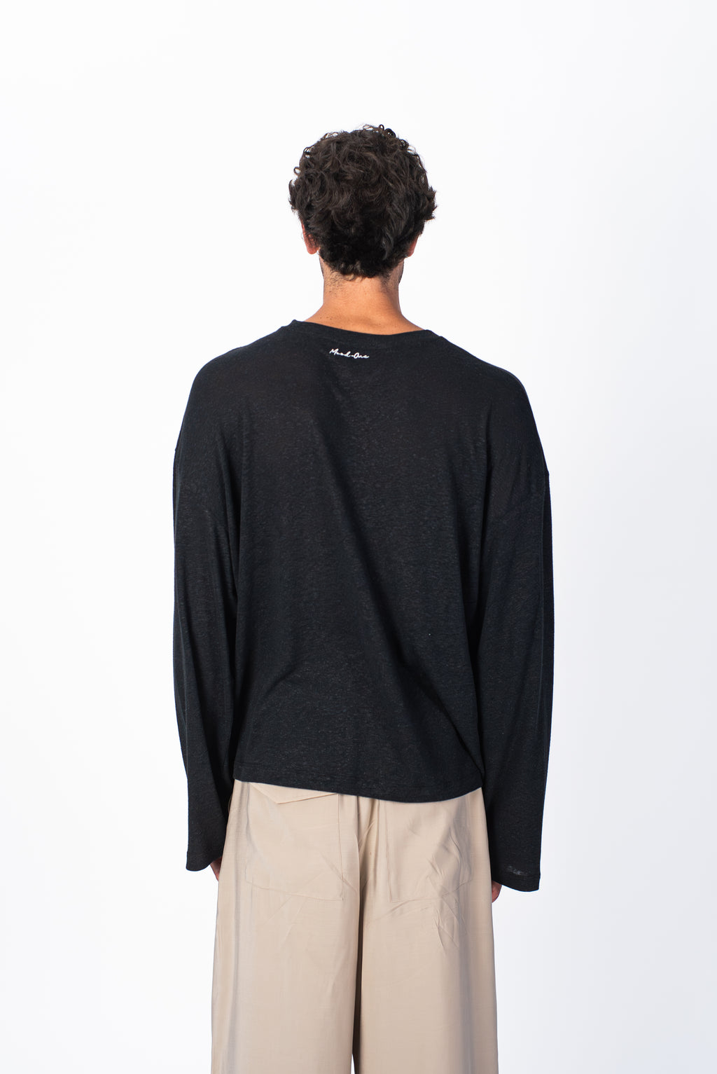 Long sleeve black