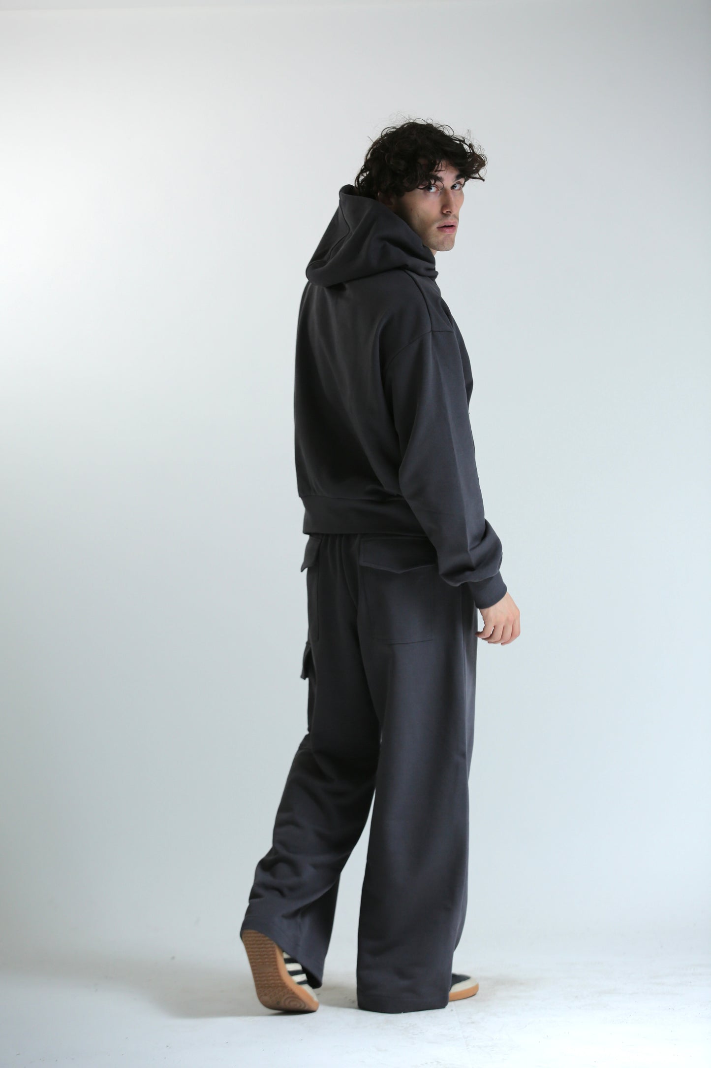 Felpa crop REVERSIBILE cappuccio piombo