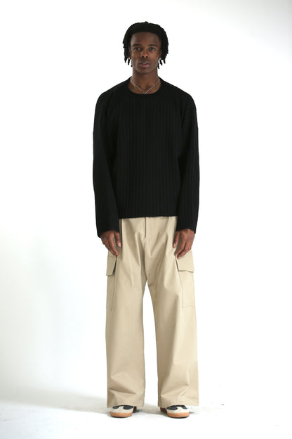 Maglione scollato a costine nero