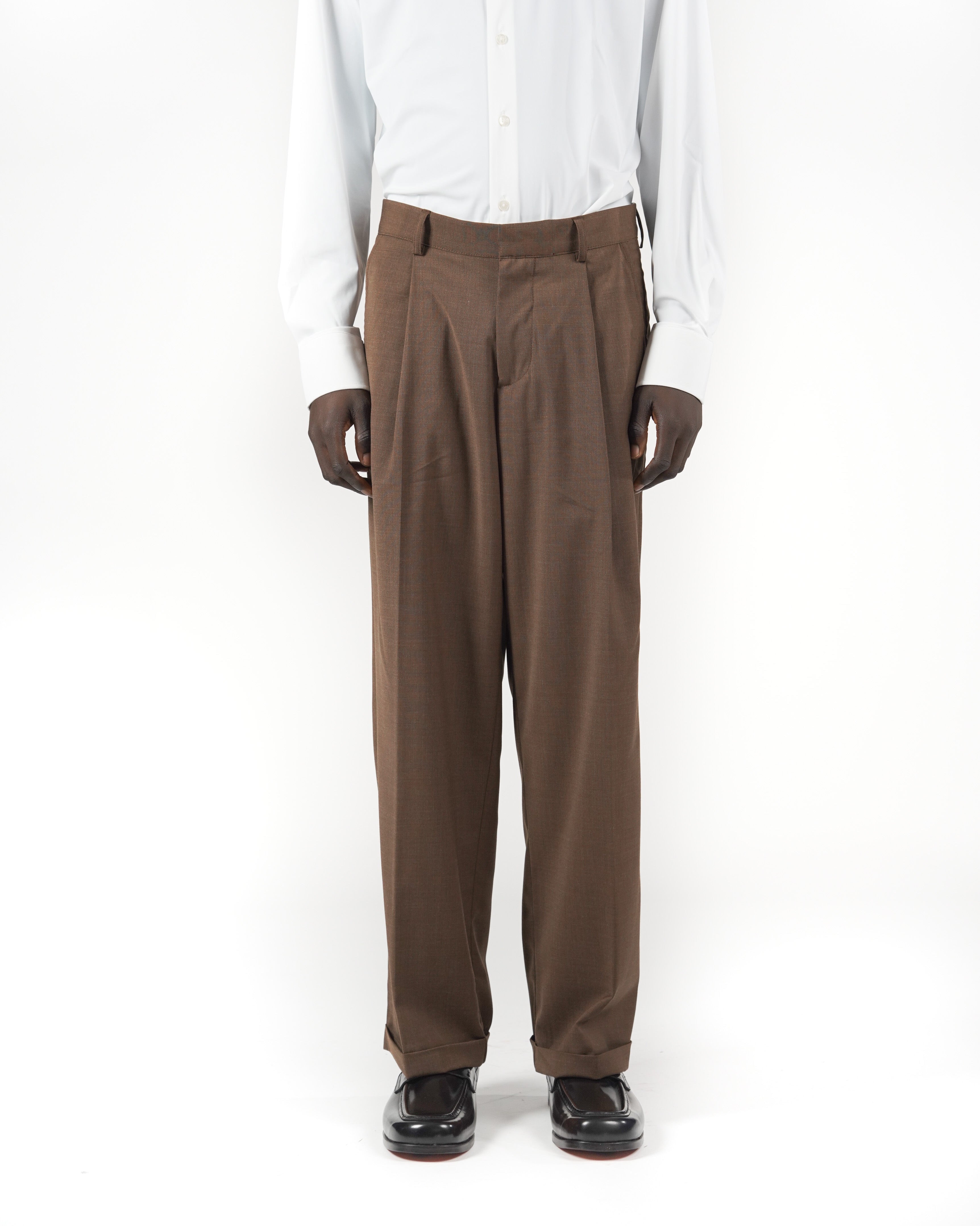 Pantalone loose fit sartoriale marrone fresco lana