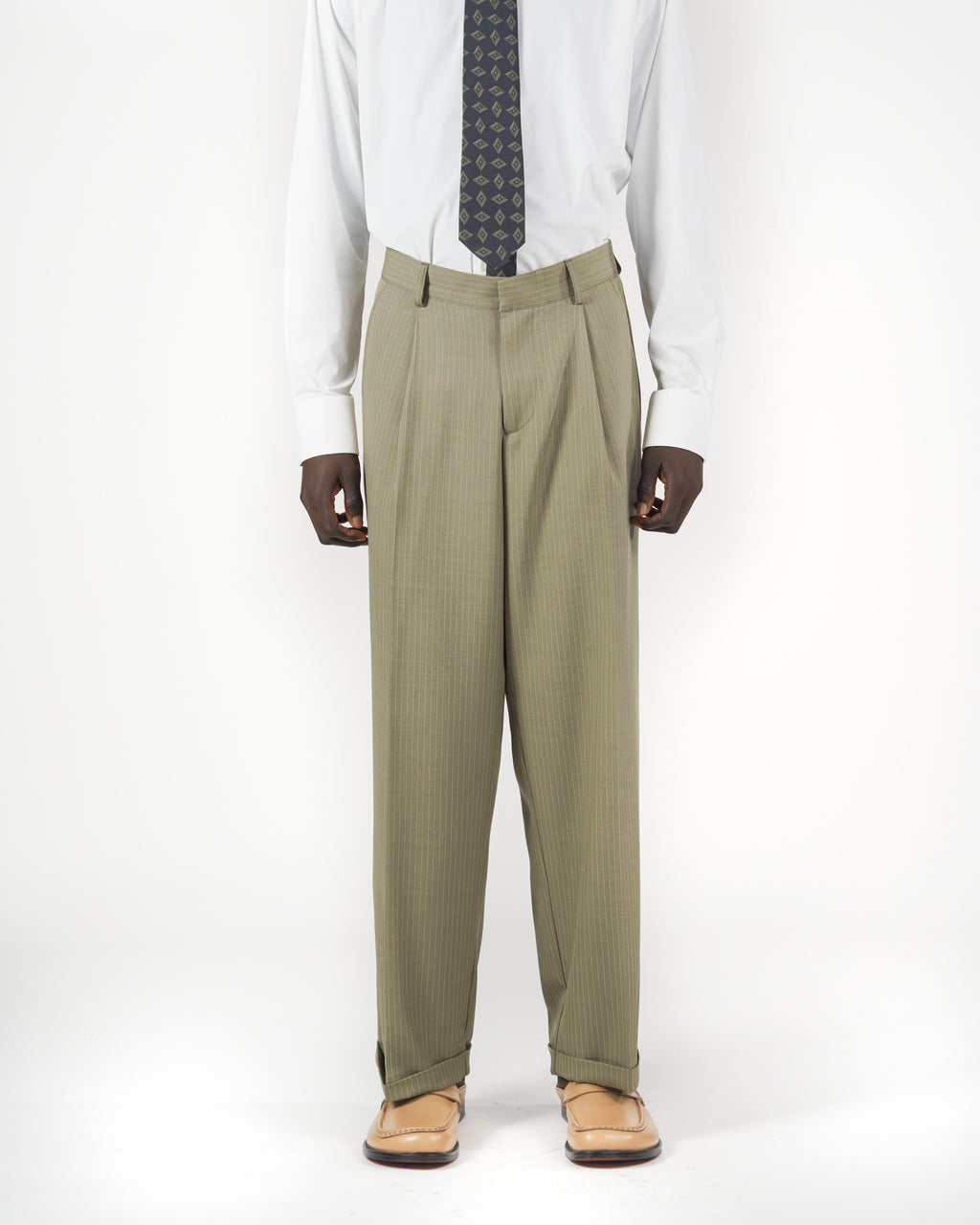 Pantalone loose fit sartoriale gessato verde