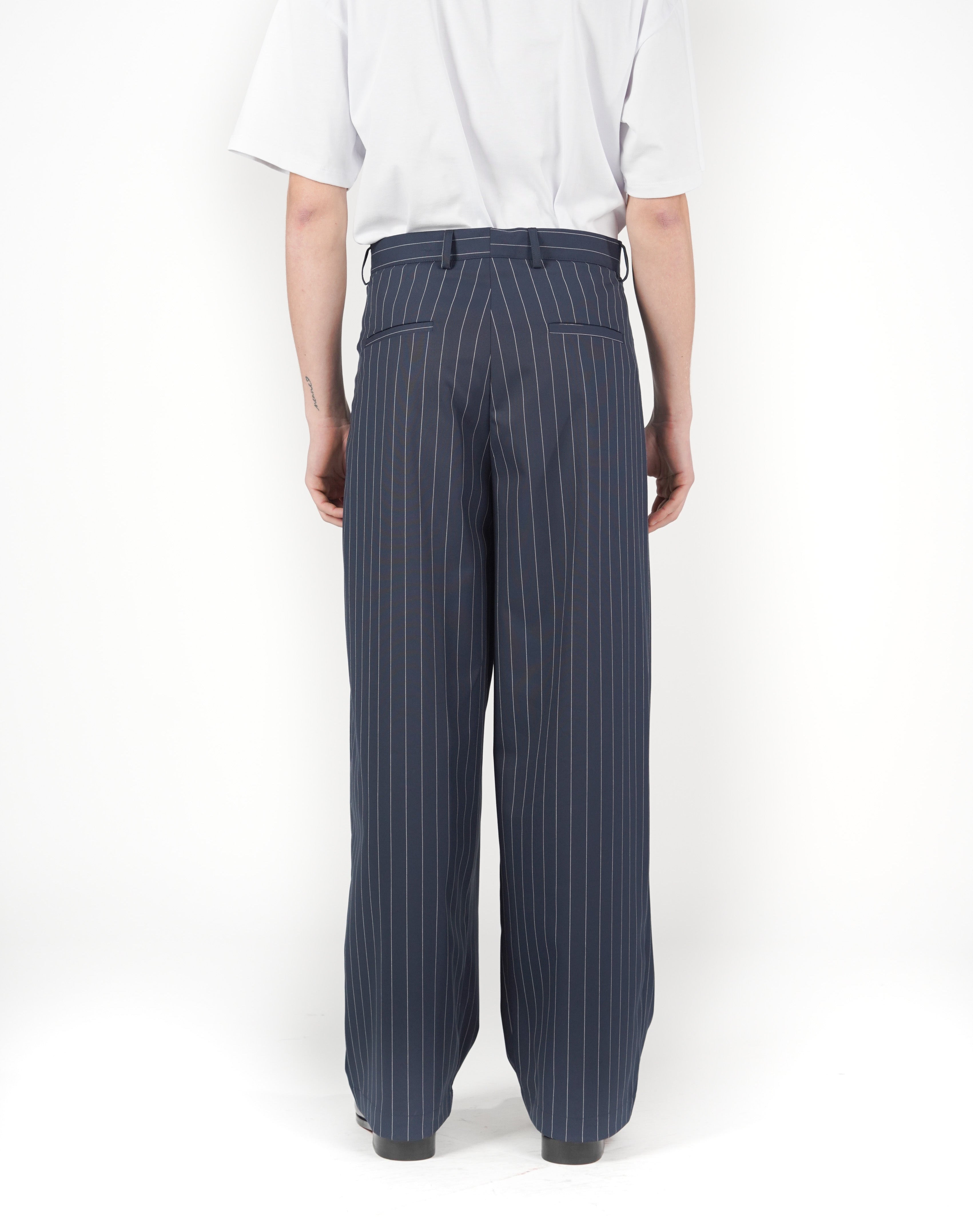 Pantalone baggy sartoriale gessato blu