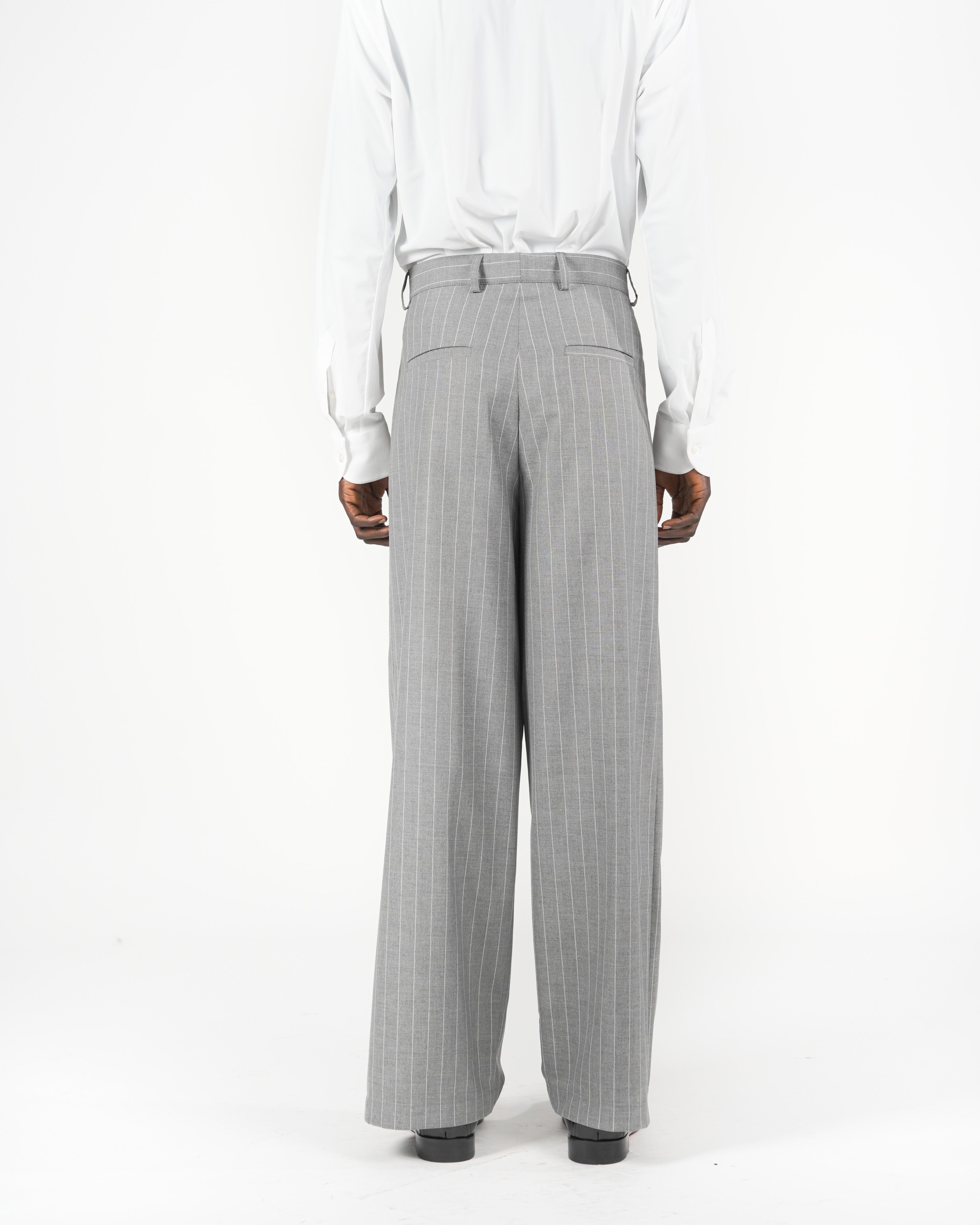 Pantalone baggy sartoriale gessato grigio
