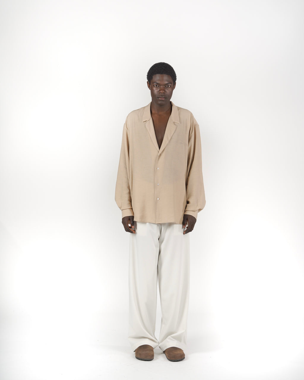 Camicia scollata beige