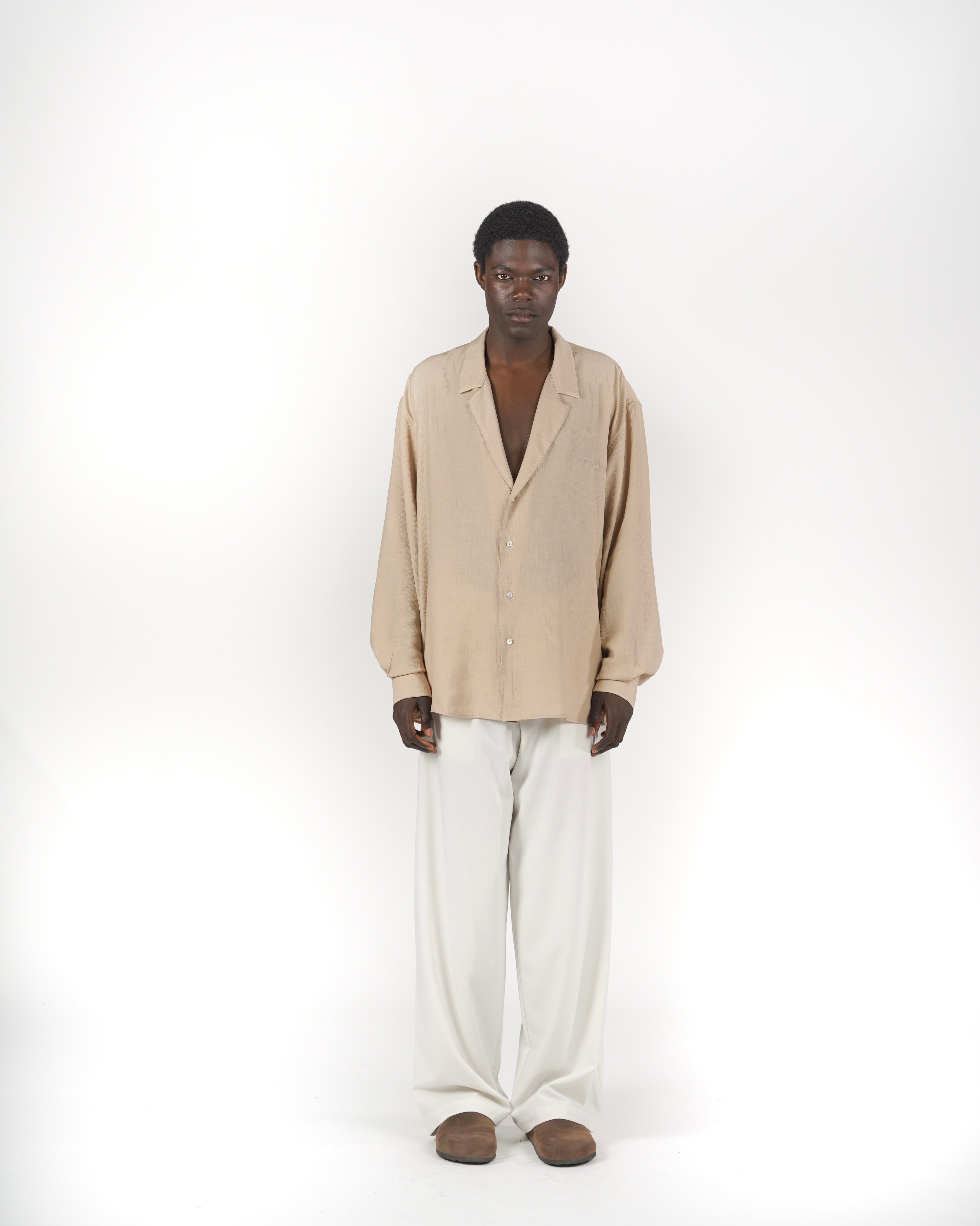 Camicia scollata beige
