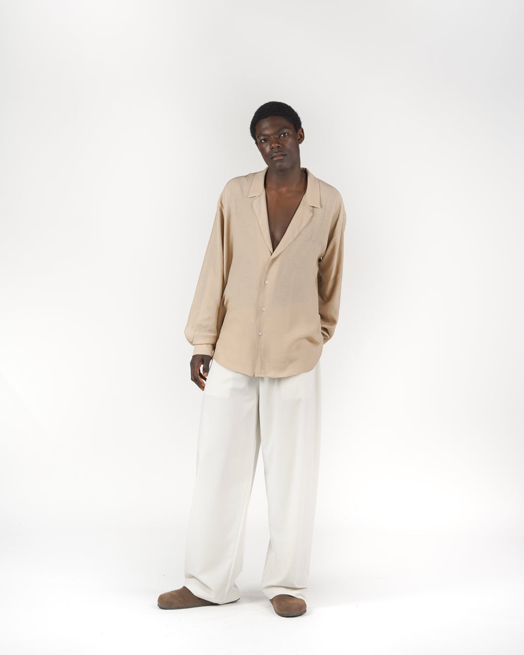 Camicia scollata beige