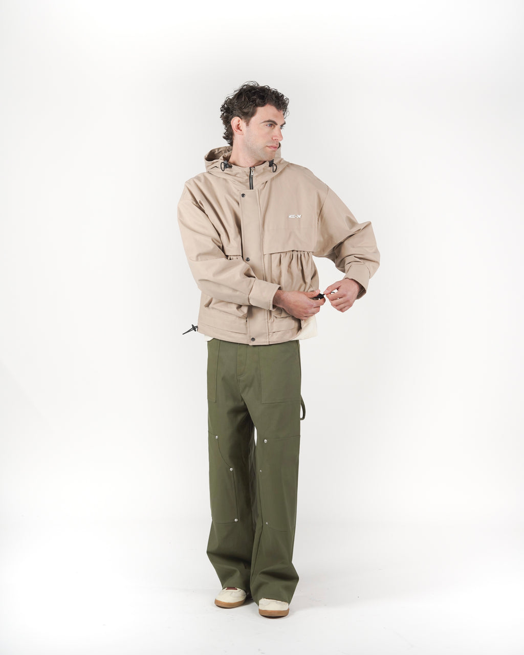 Giacca beige con cappuccio