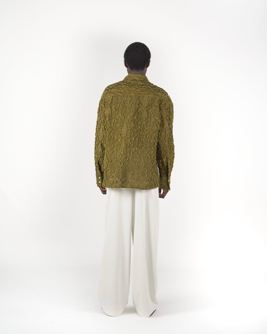 Camicia verde frangiata