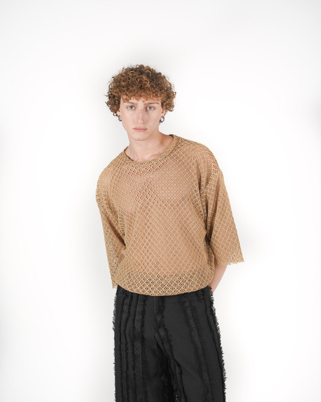 T-shirt traforata beige