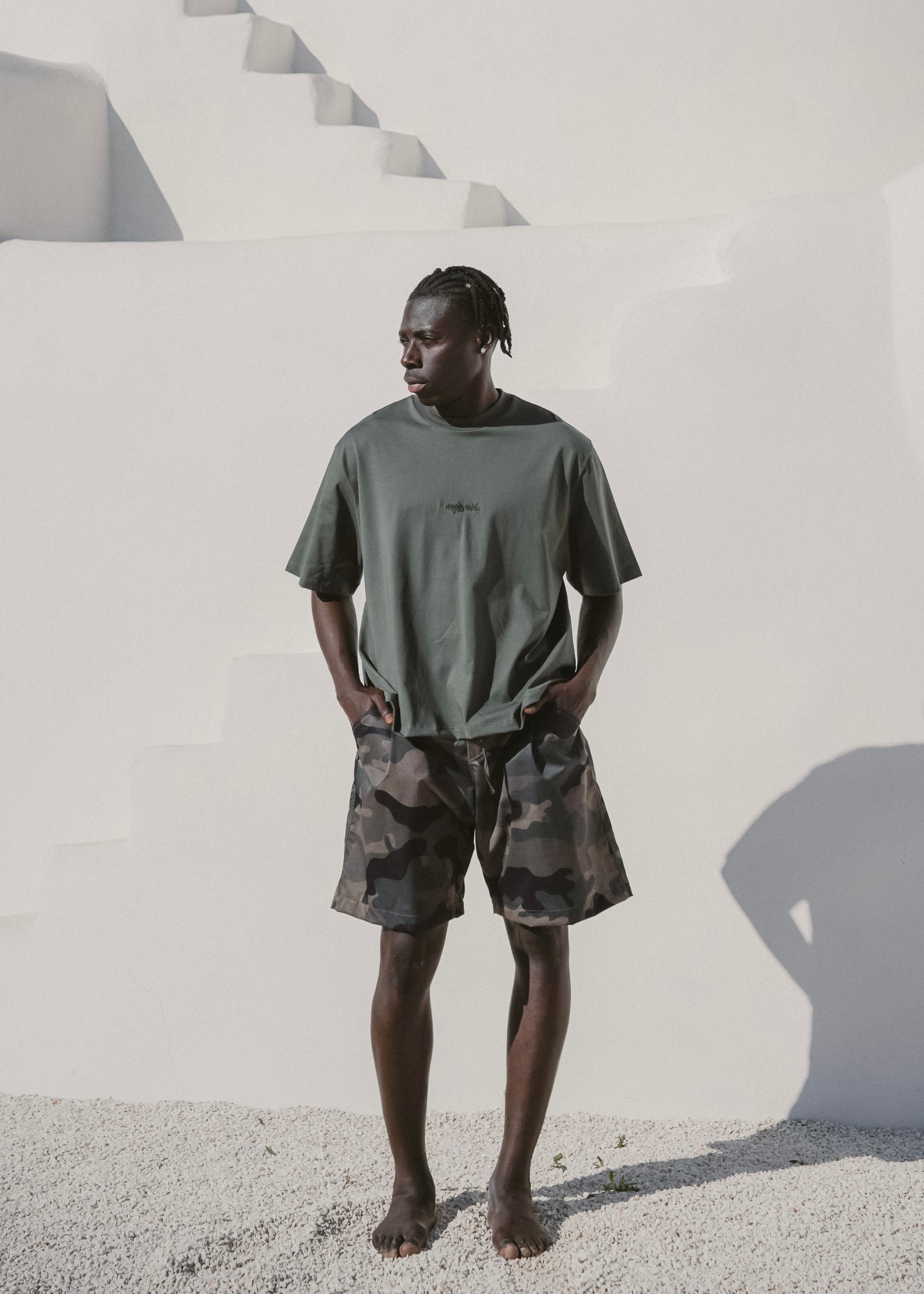 Green embroidered tee