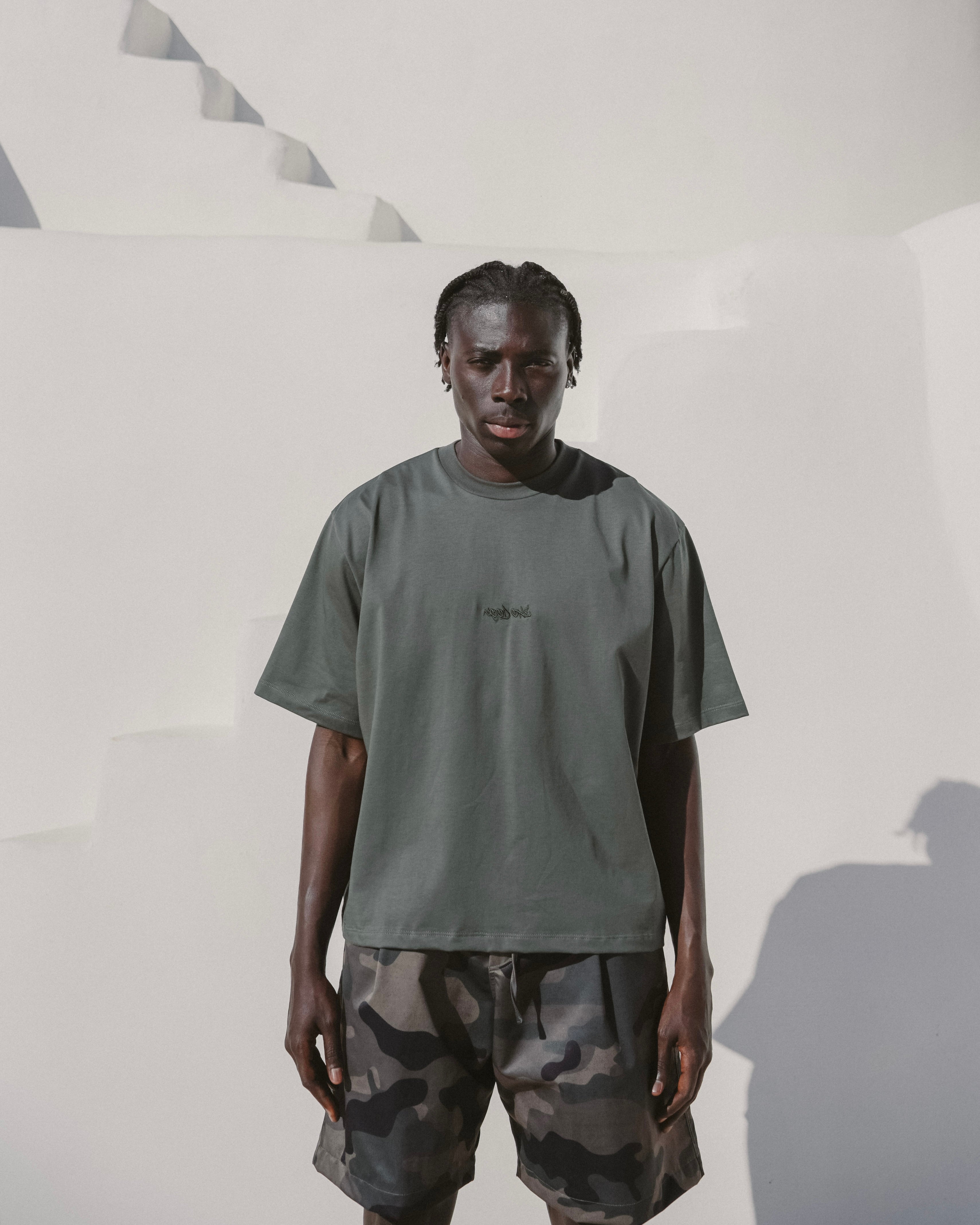 Green embroidered tee