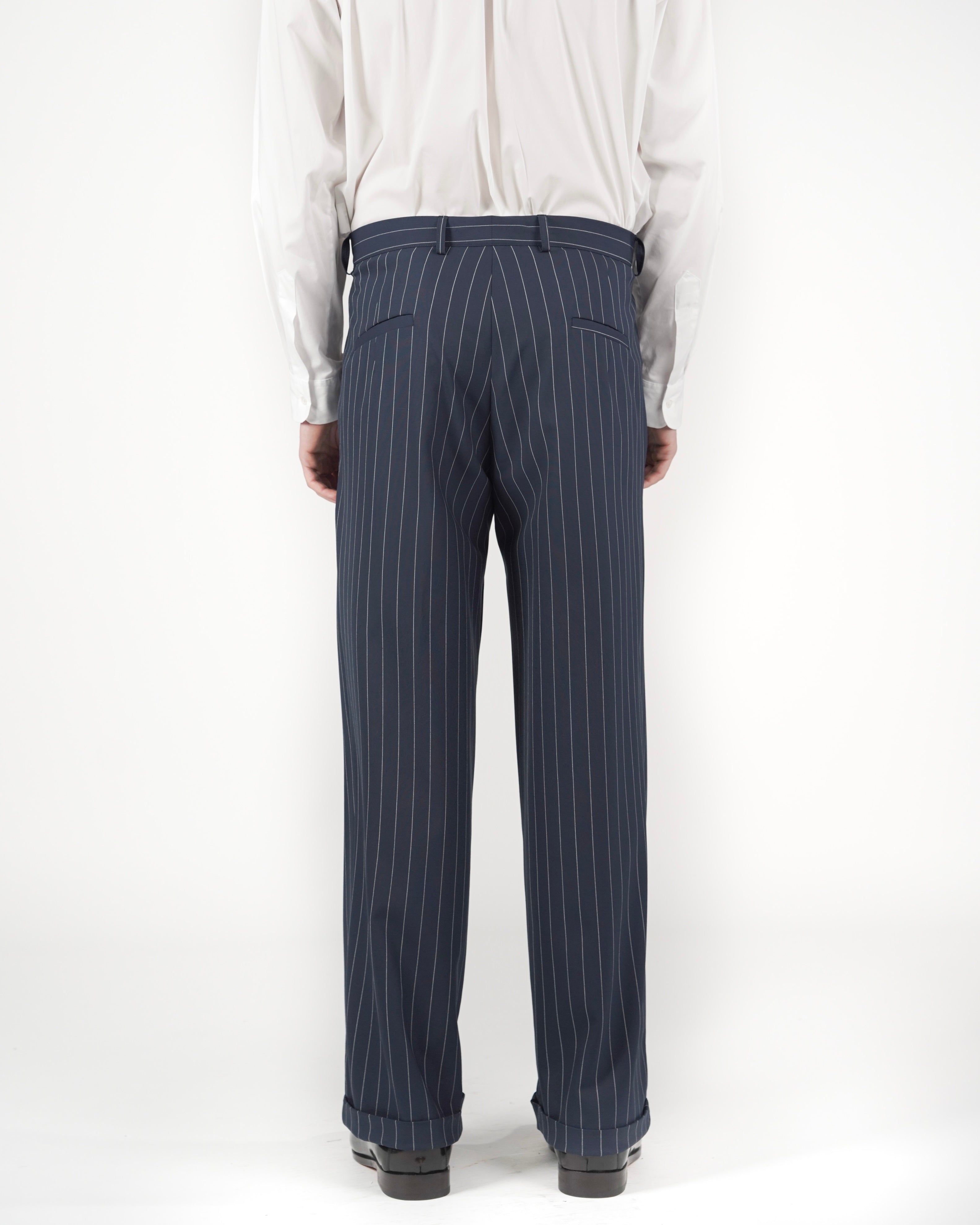 Pantalone loose fit sartoriale gessato blu