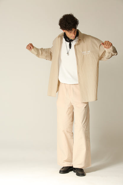 Pantaloni nylon costruito