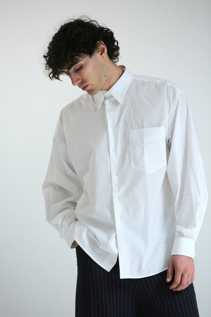 Camicia over sotto giacca bianca