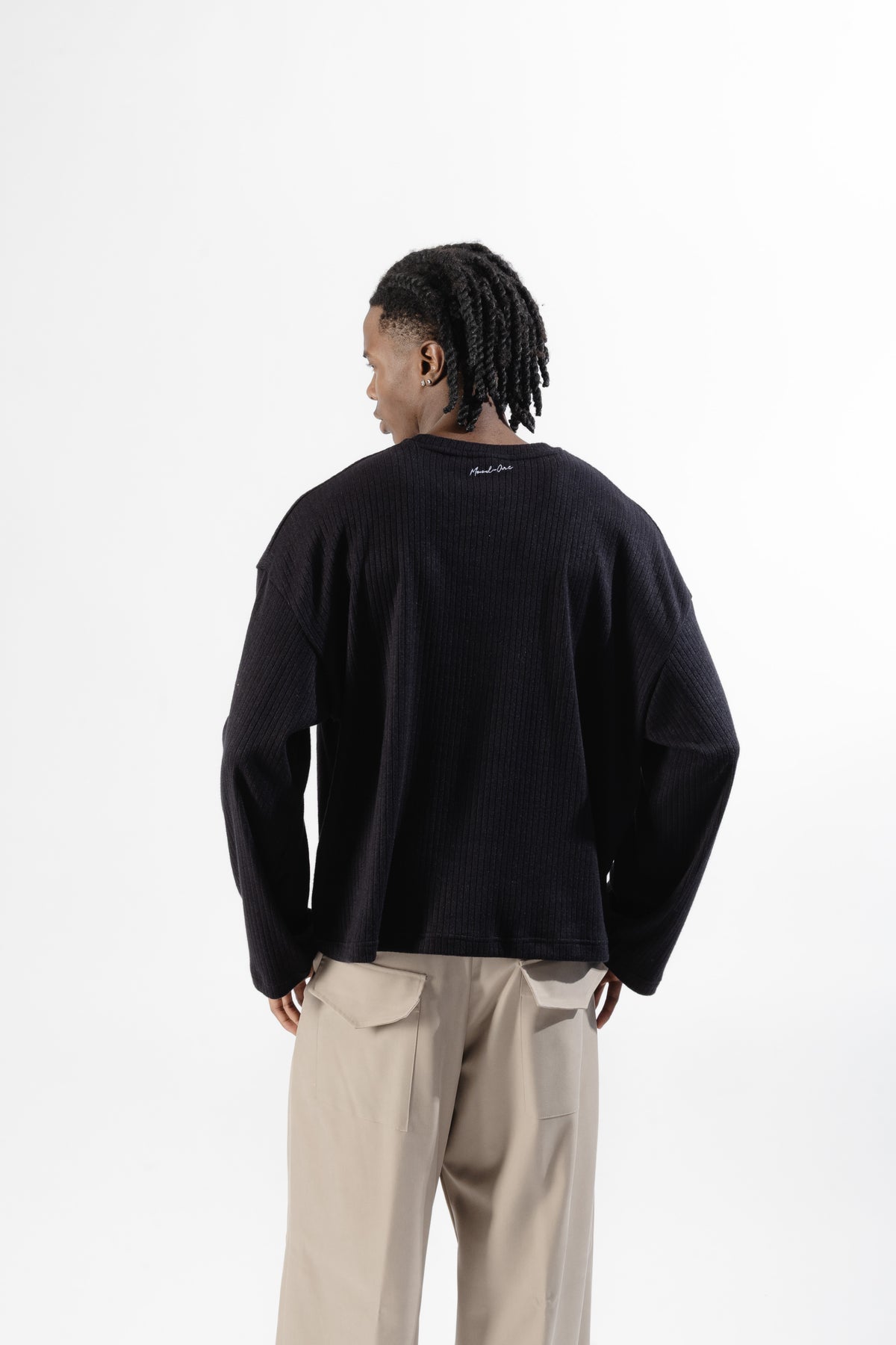 Black Ribbed Longsleeve