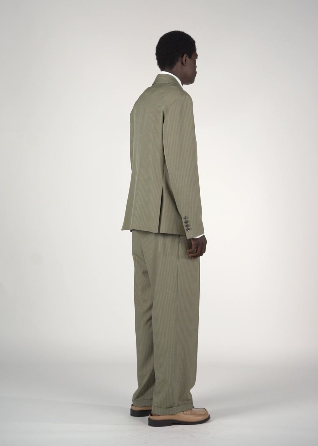 Pantalone loose fit sartoriale gessato verde
