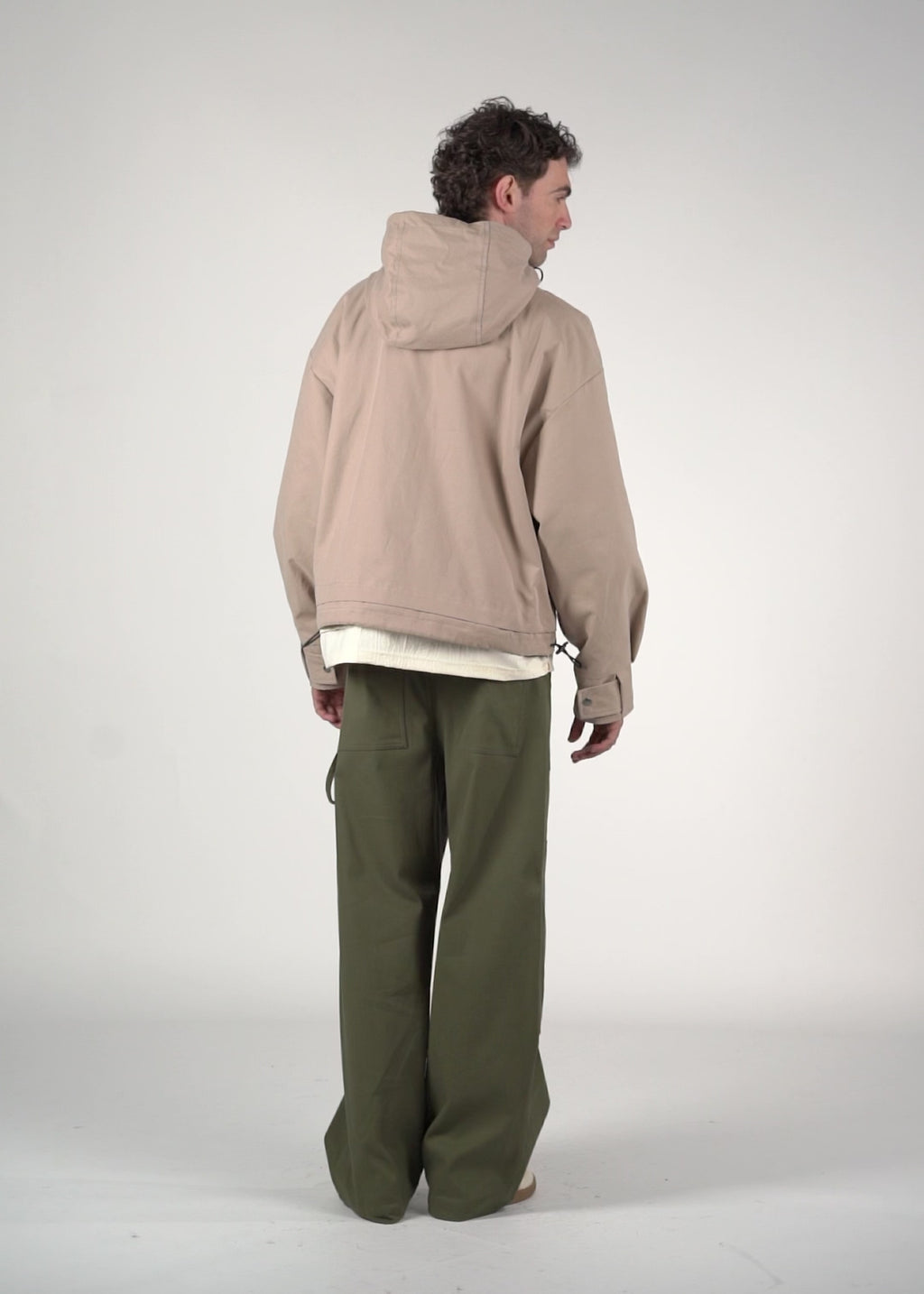 Giacca beige con cappuccio